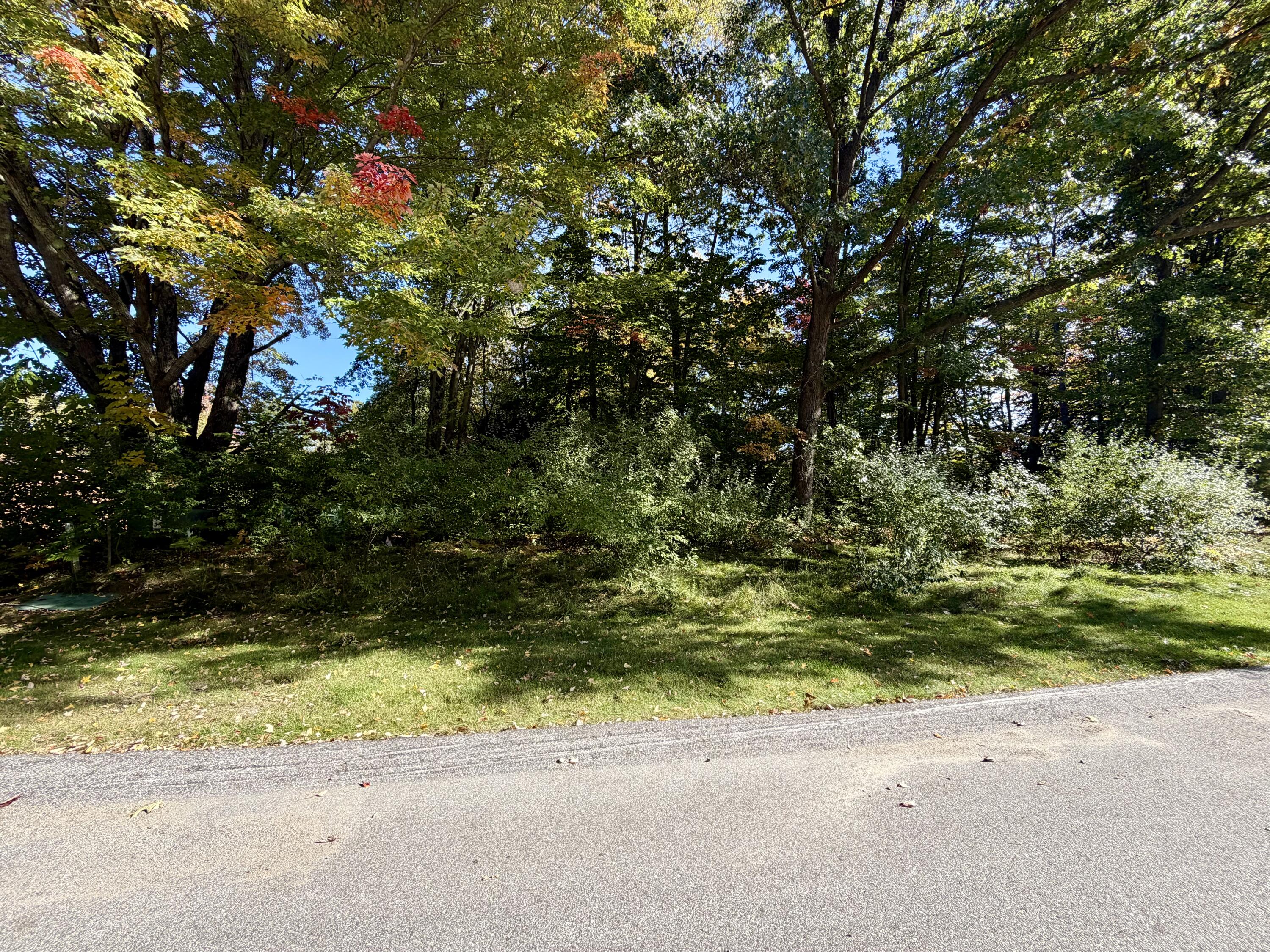 5312 W Riverside Lane Ludington MI 49431