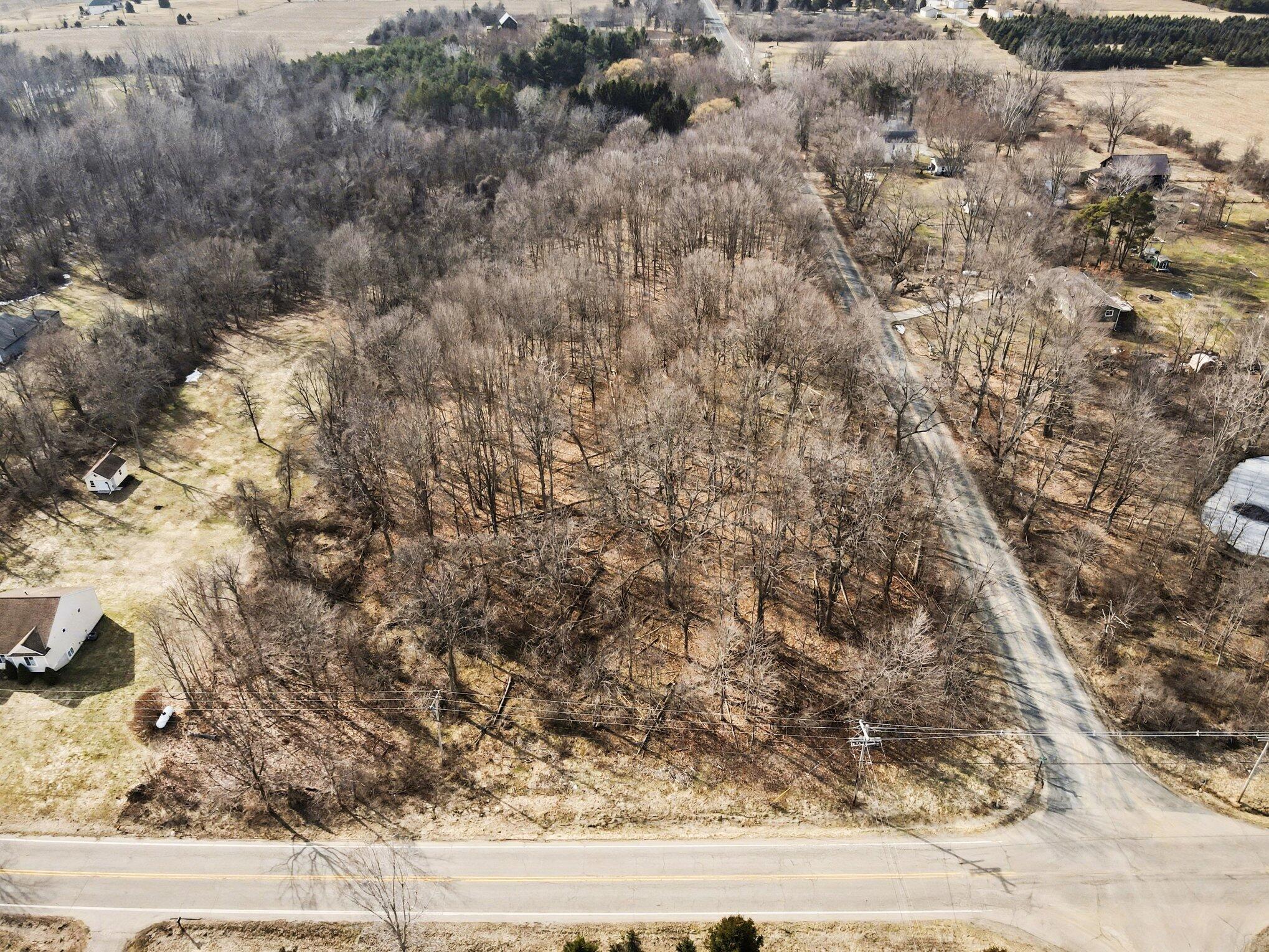126TH/63RD Corner V/l Fennville MI 49408