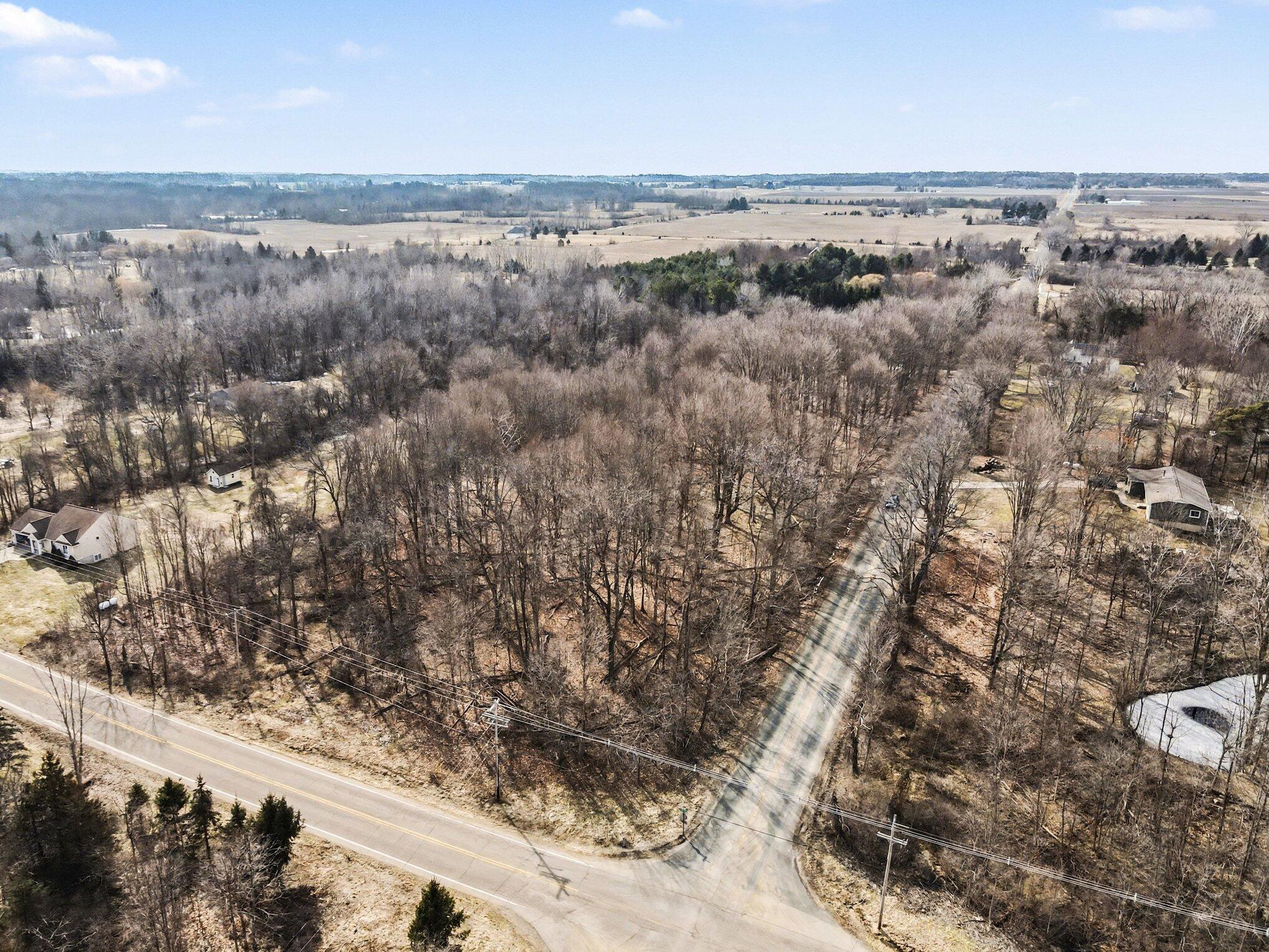 126TH/63RD Corner V/l Fennville MI 49408