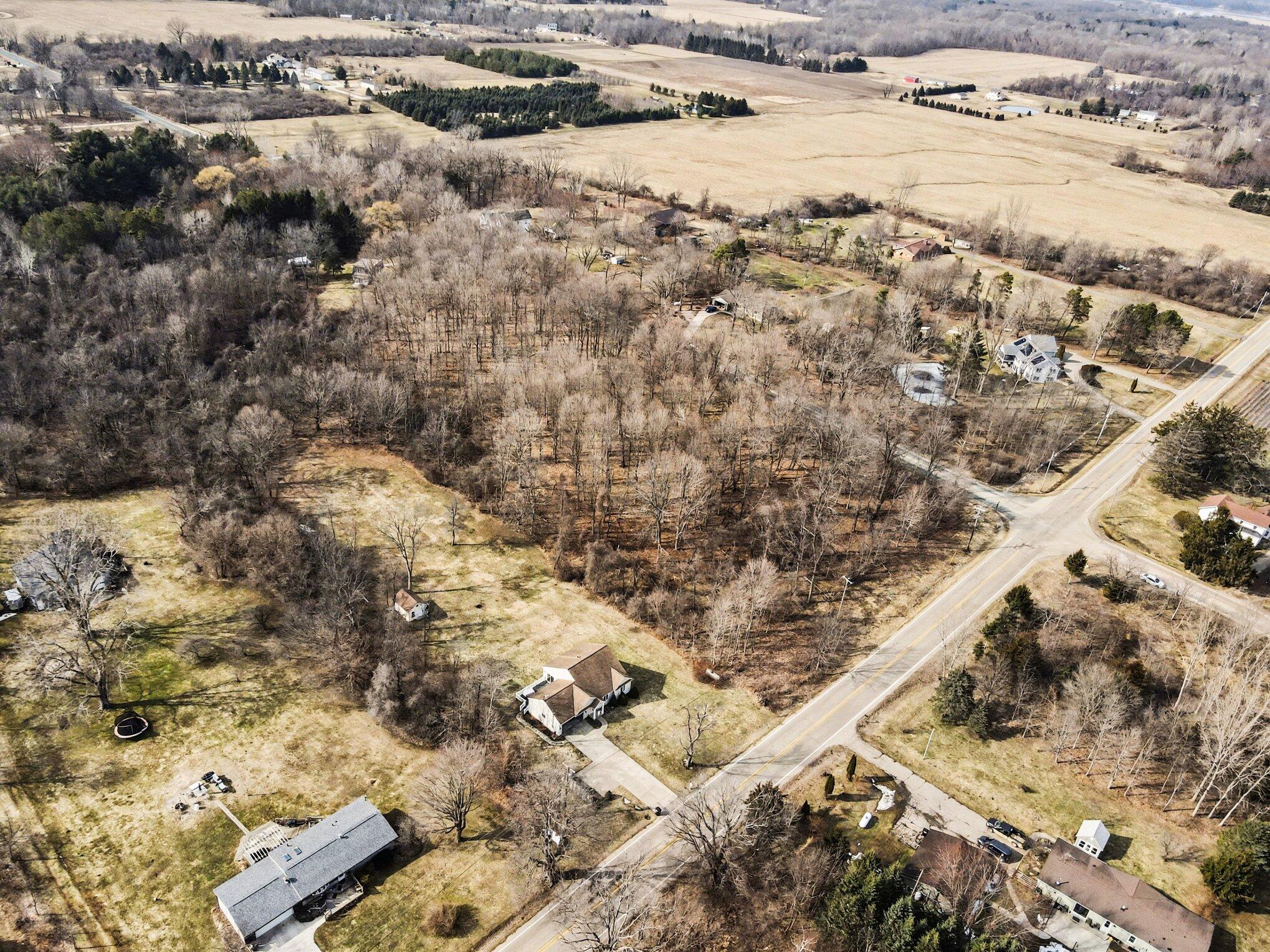 126TH/63RD Corner V/l Fennville MI 49408