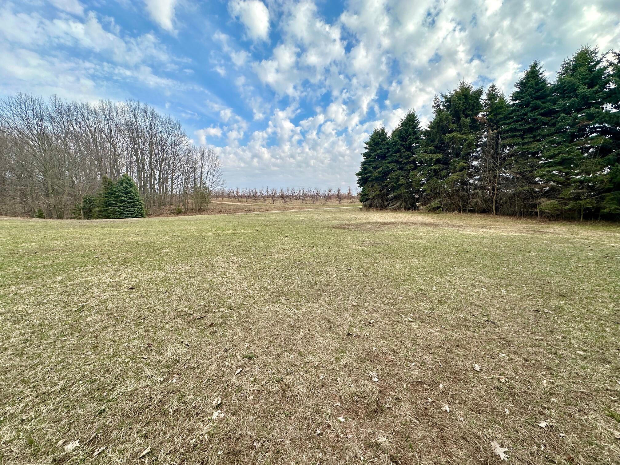 V/l S Beaune Road Ludington MI 49431