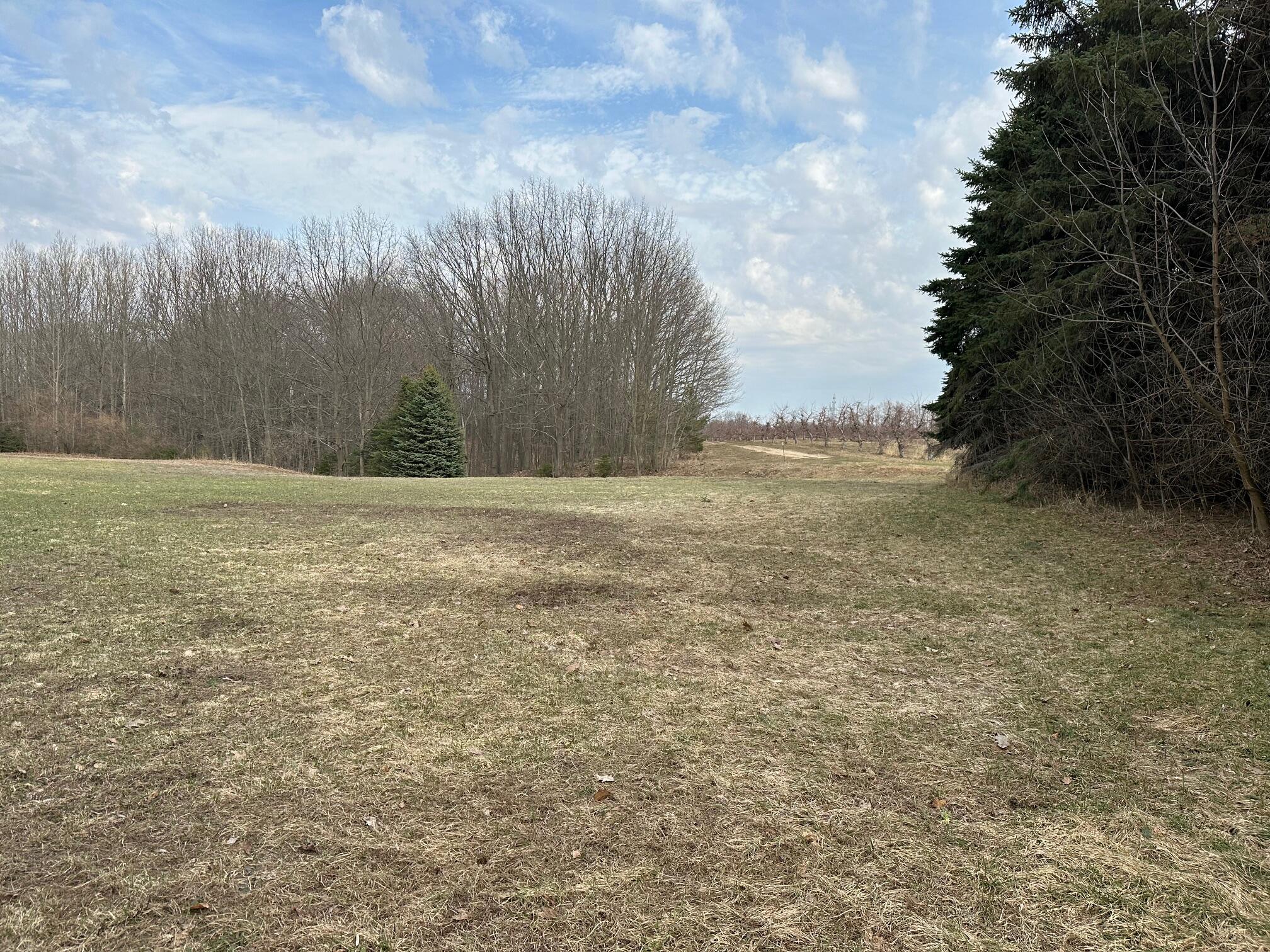 V/l S Beaune Road Ludington MI 49431