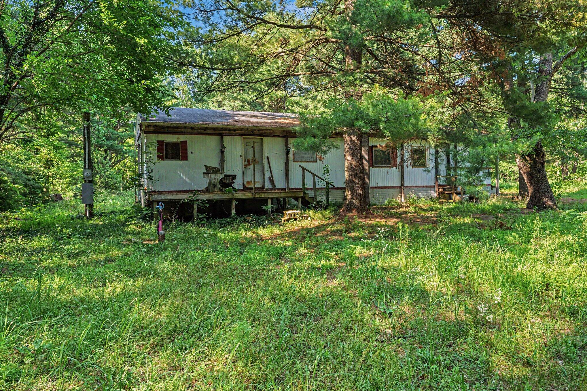 84133 42nd Street Decatur MI 49045