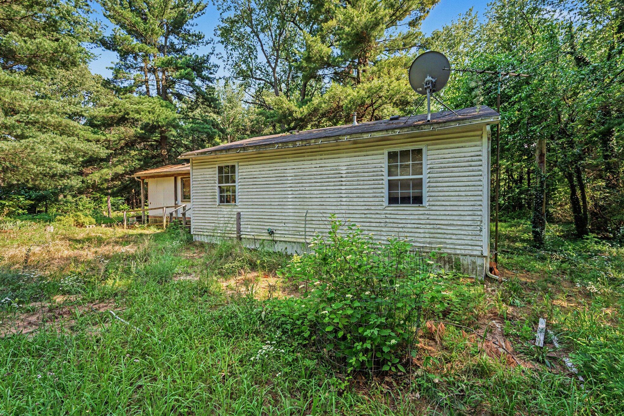84133 42nd Street Decatur MI 49045