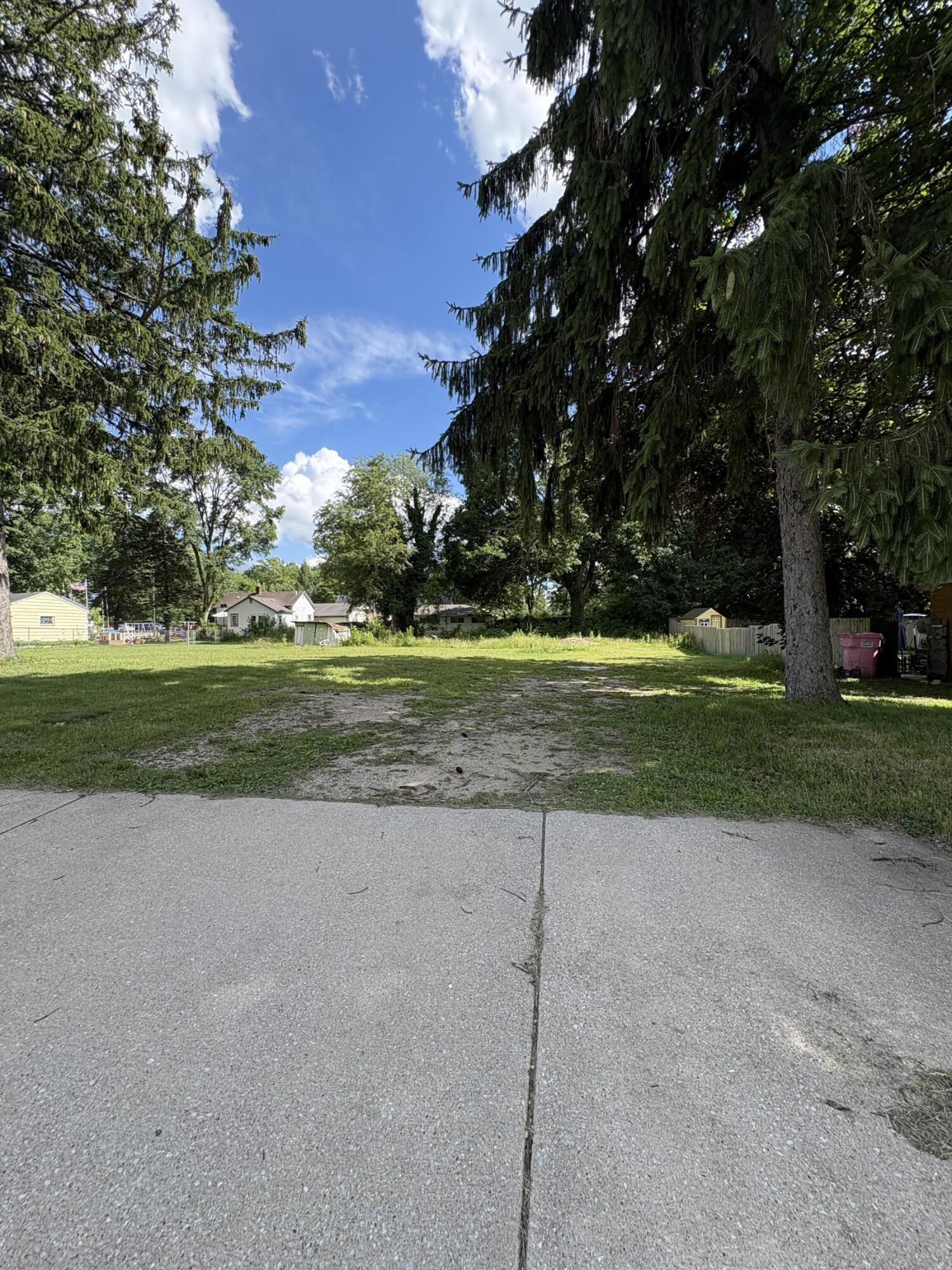 276 E Center Street Coloma MI 49038