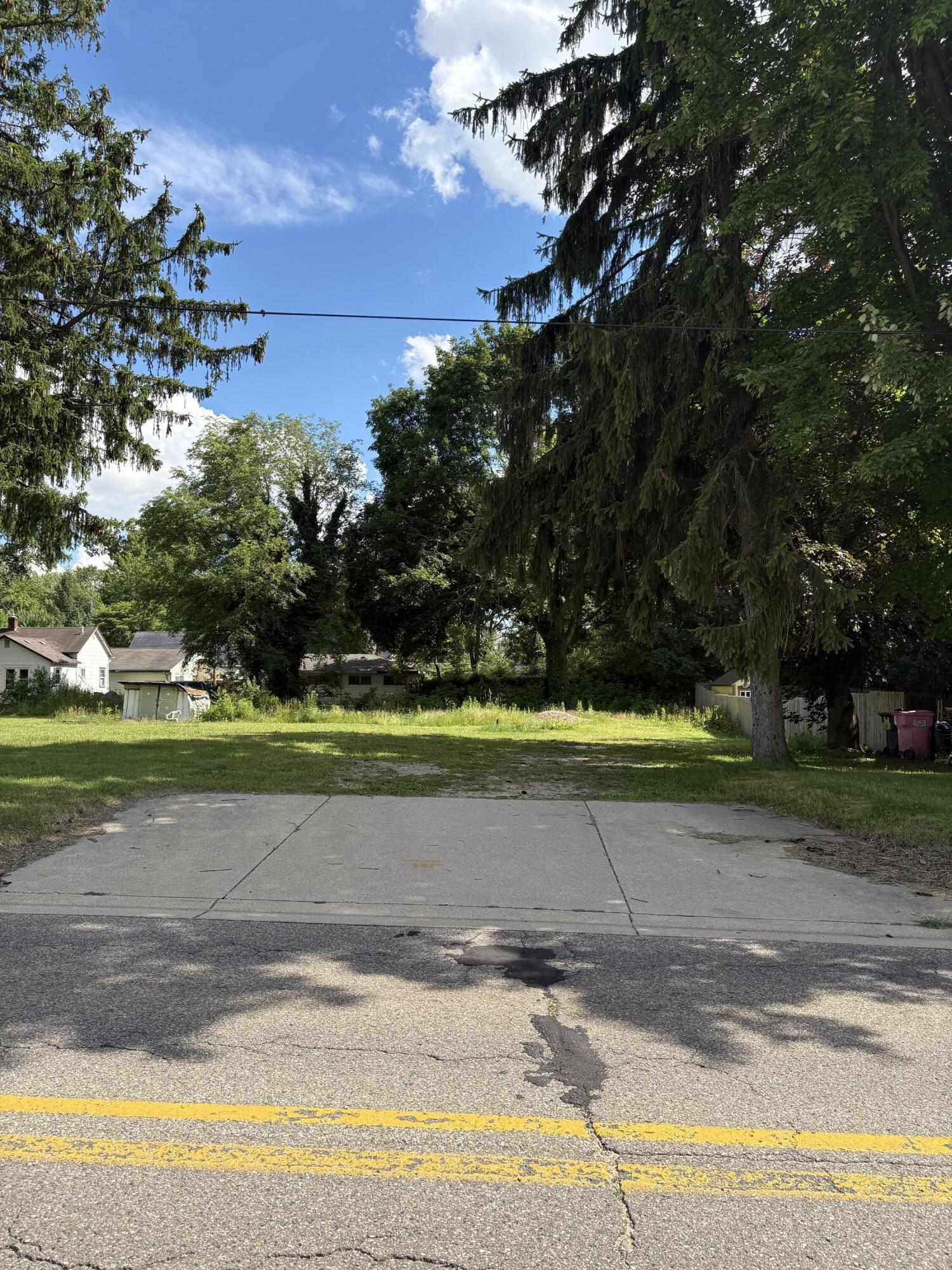 276 E Center Street Coloma MI 49038