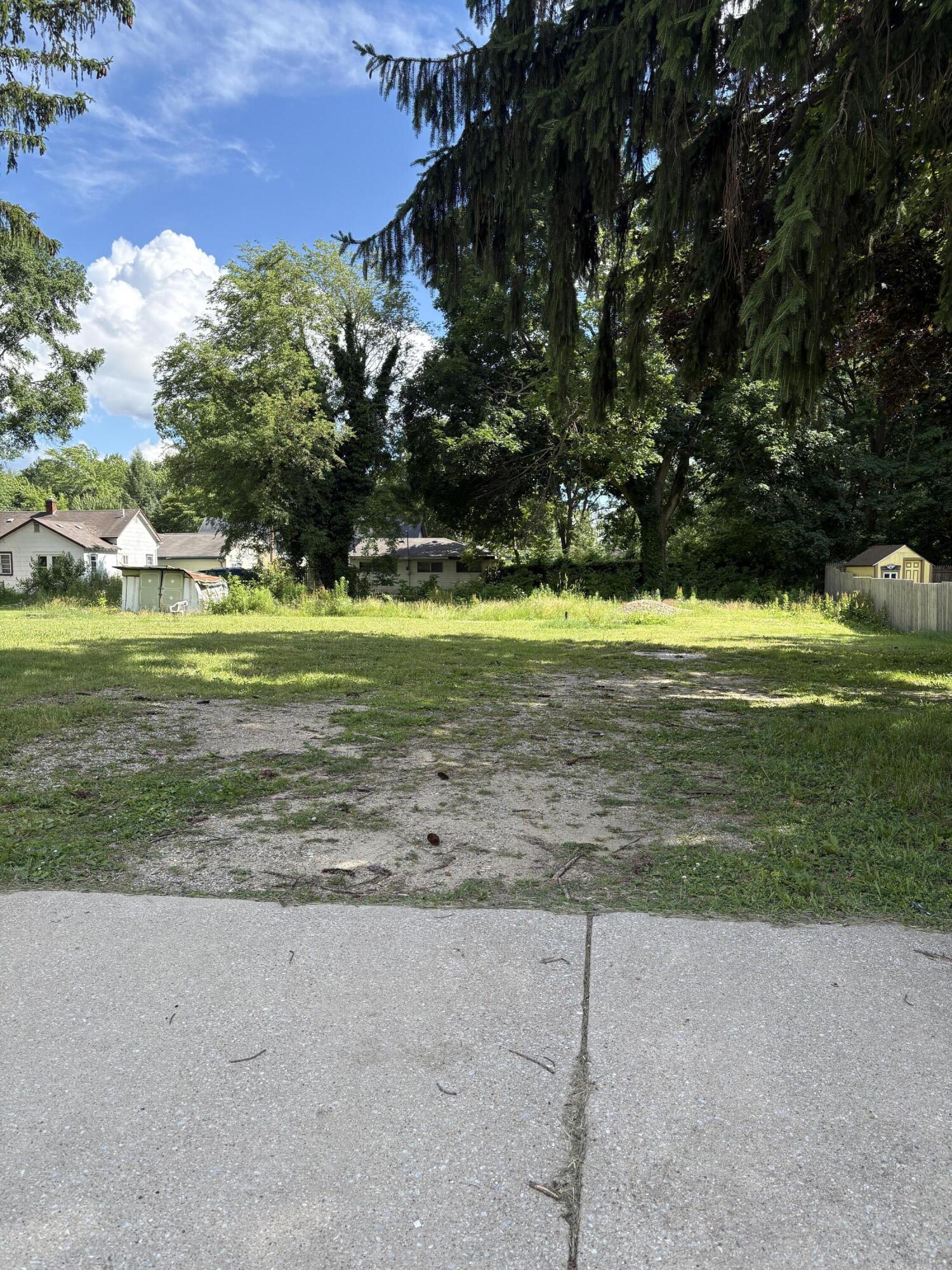 276 E Center Street Coloma MI 49038
