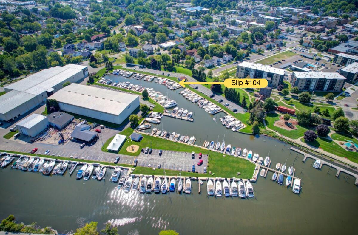 104 Wharfside Grand Haven MI 49417