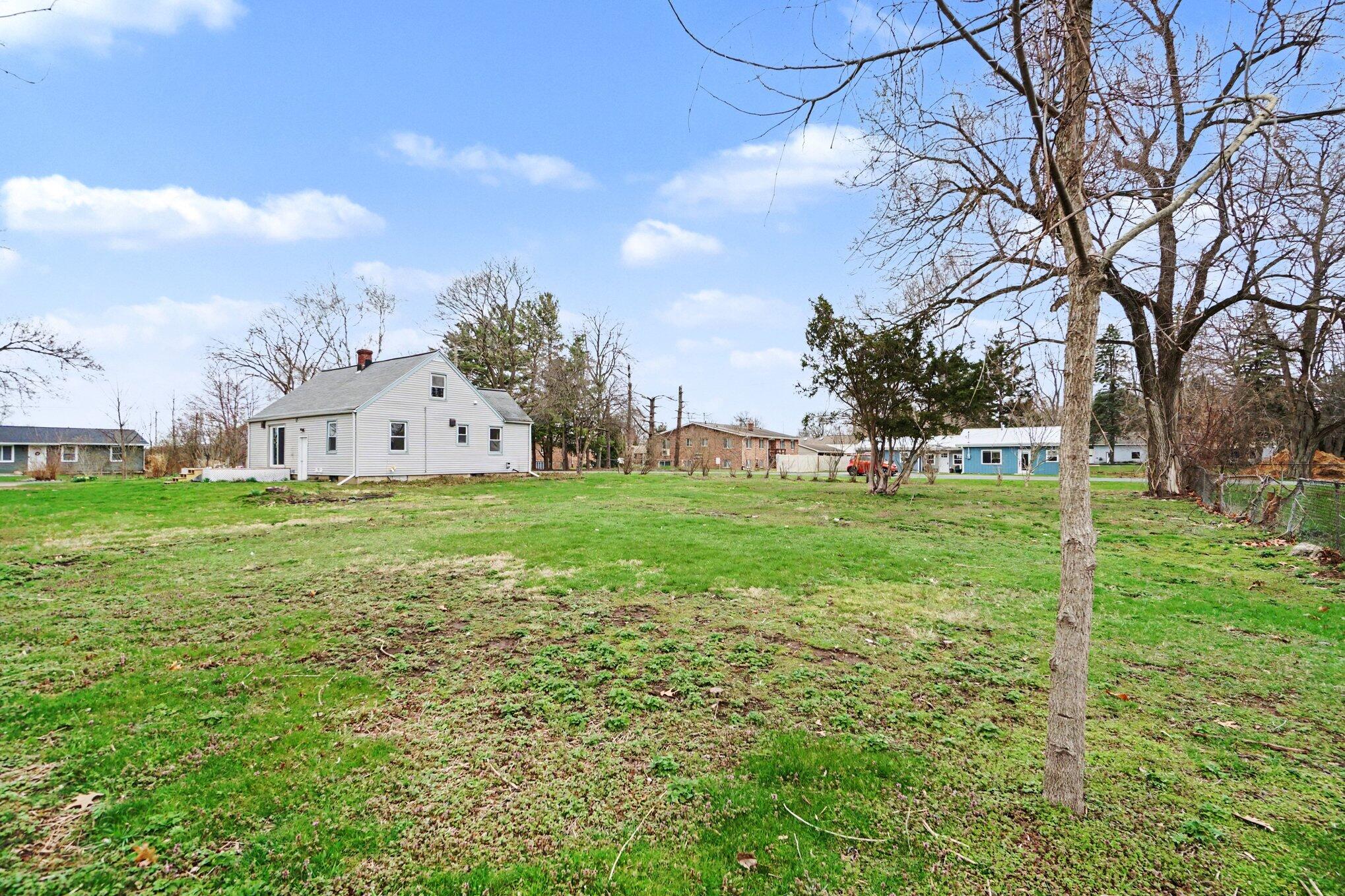 V/l Stonecrest Avenue Portage MI 49002