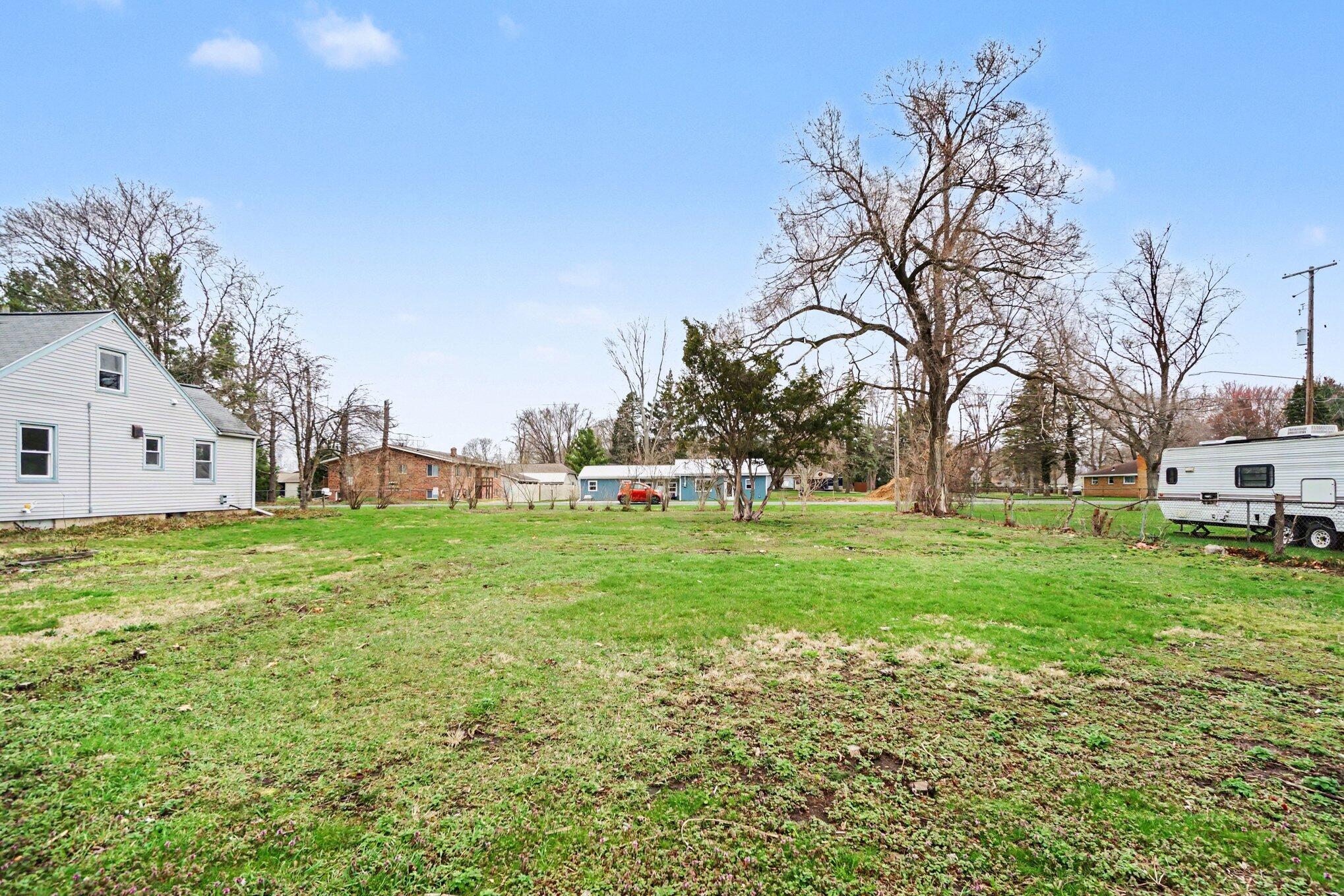 V/l Stonecrest Avenue Portage MI 49002