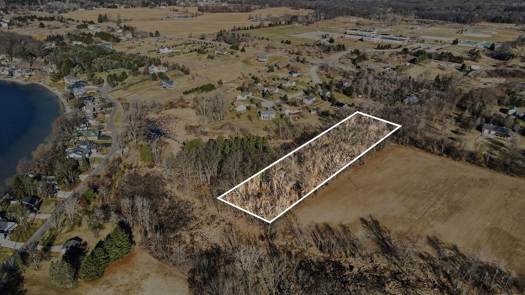 8696 9 Mile Road NE Rockford MI 49341
