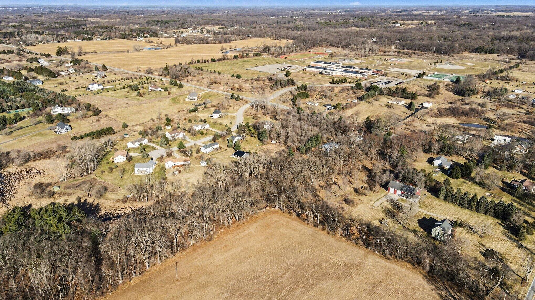 8696 9 Mile Road NE Rockford MI 49341