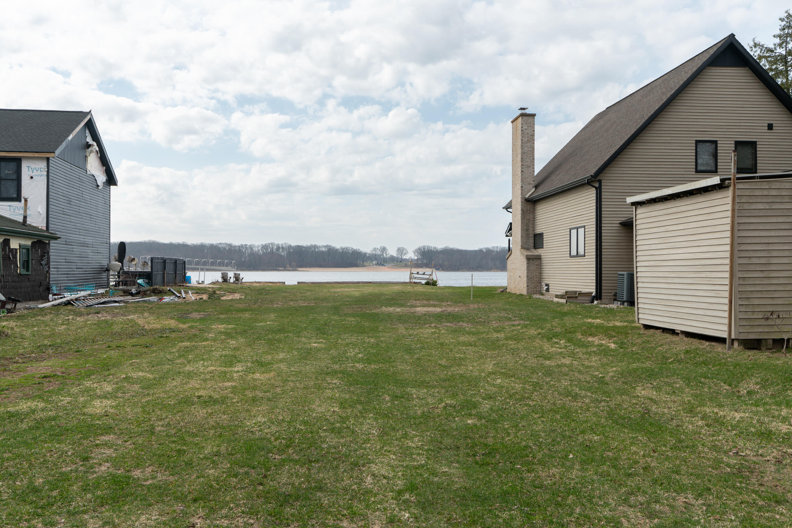 21 Lakeview Avenue Norton Shores MI 49444