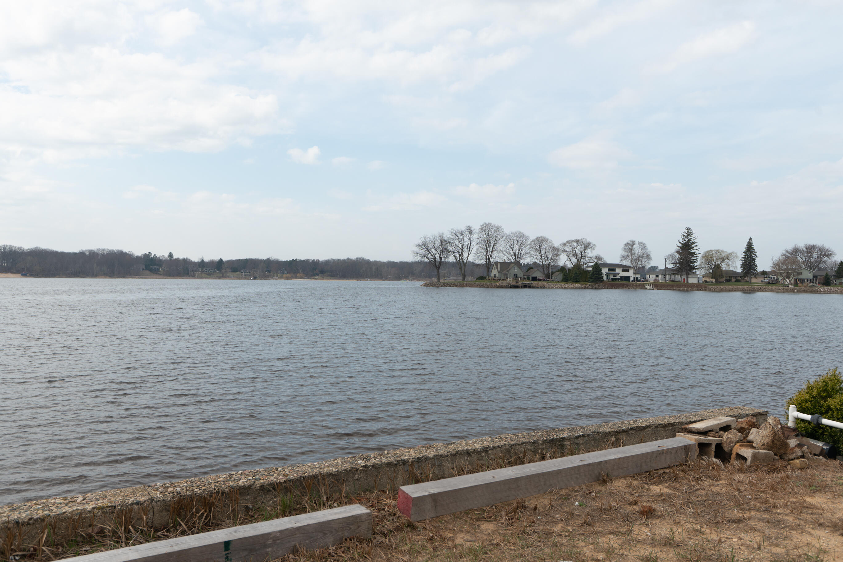 21 Lakeview Avenue Norton Shores MI 49444