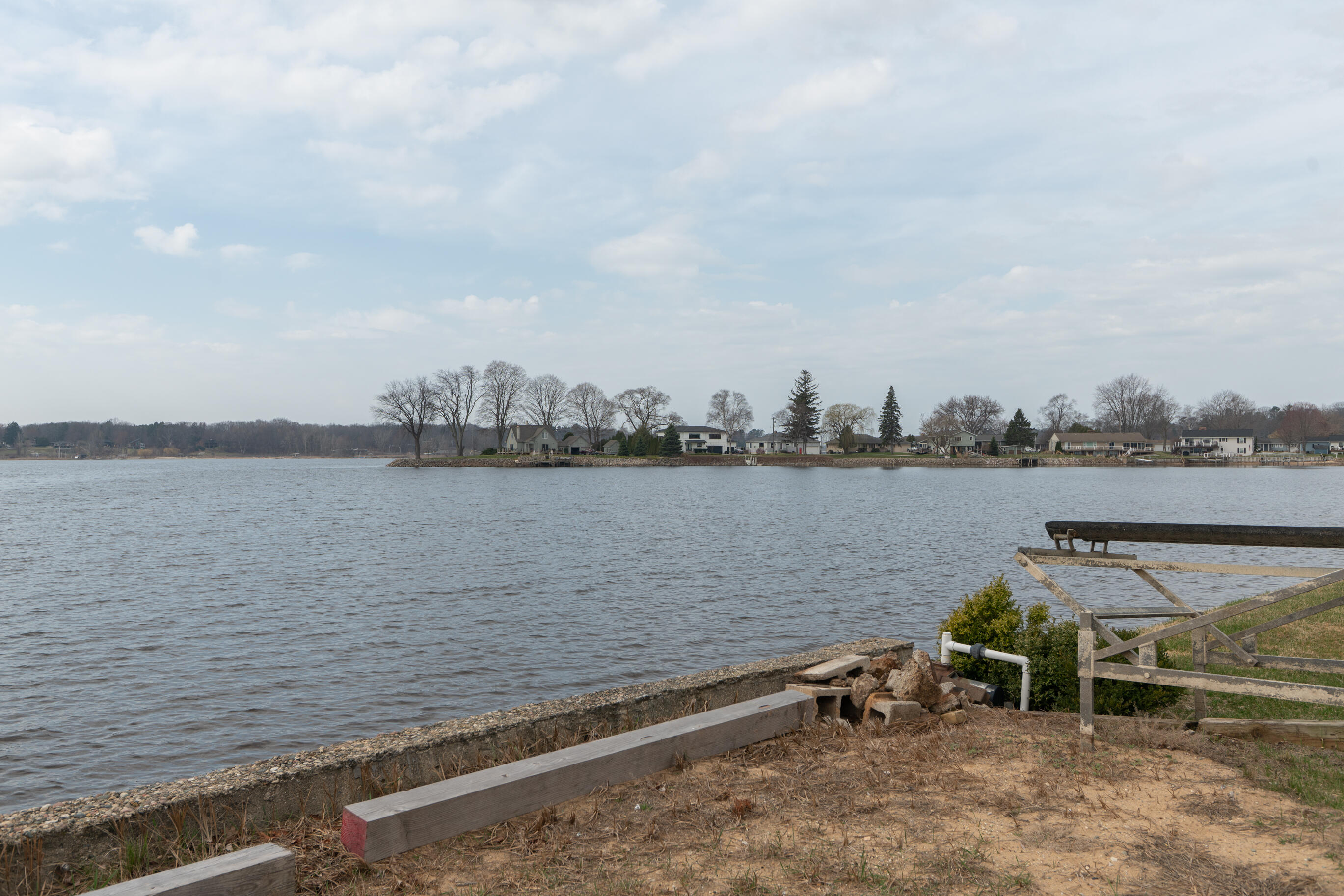 21 Lakeview Avenue Norton Shores MI 49444