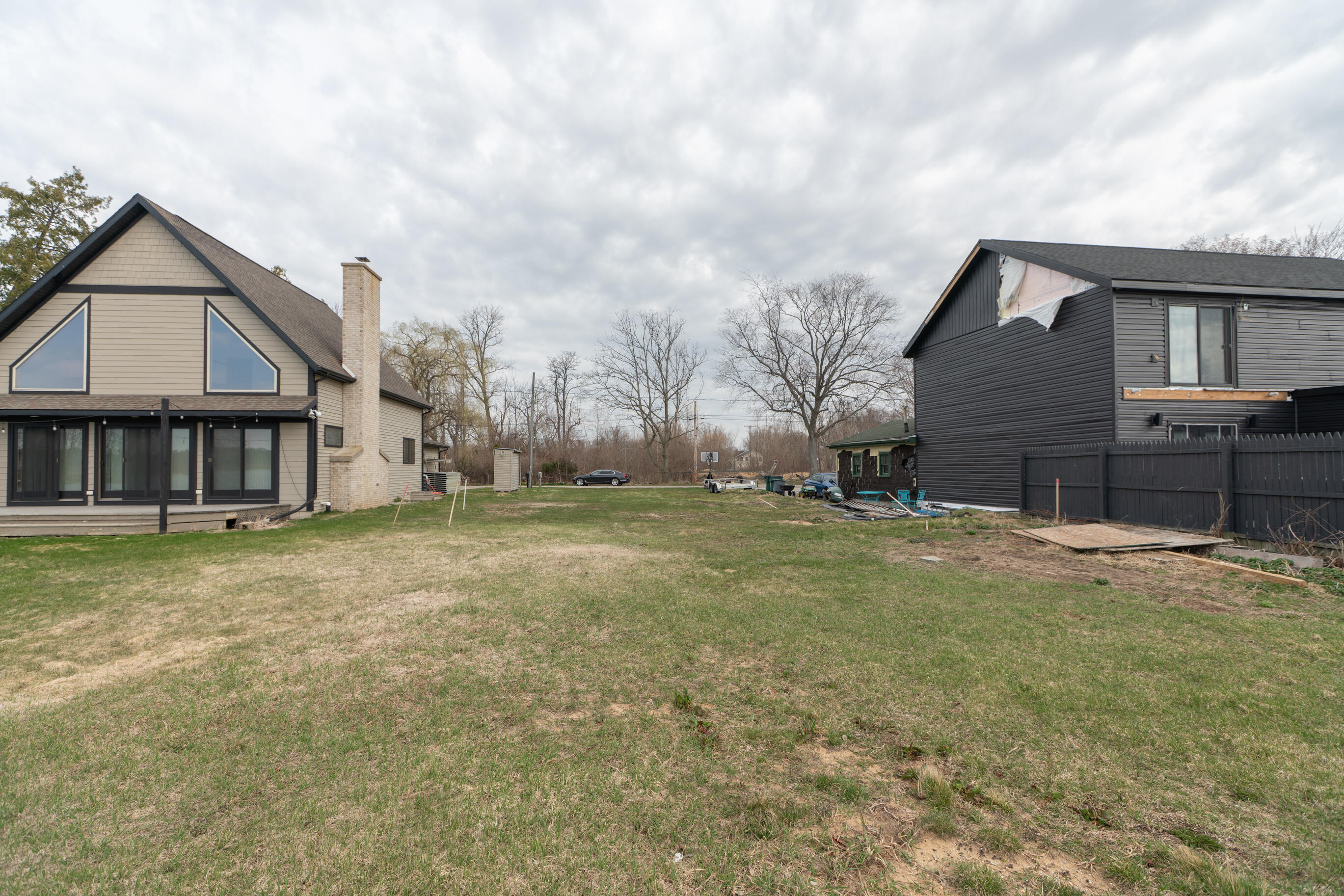 21 Lakeview Avenue Norton Shores MI 49444