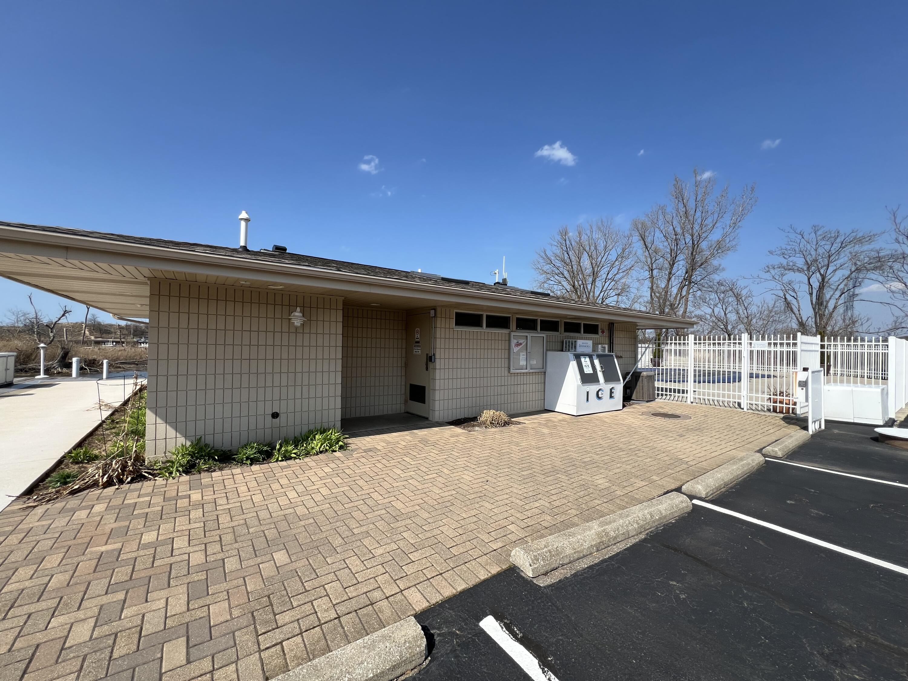 84 Harbor Landing New Buffalo MI 49117