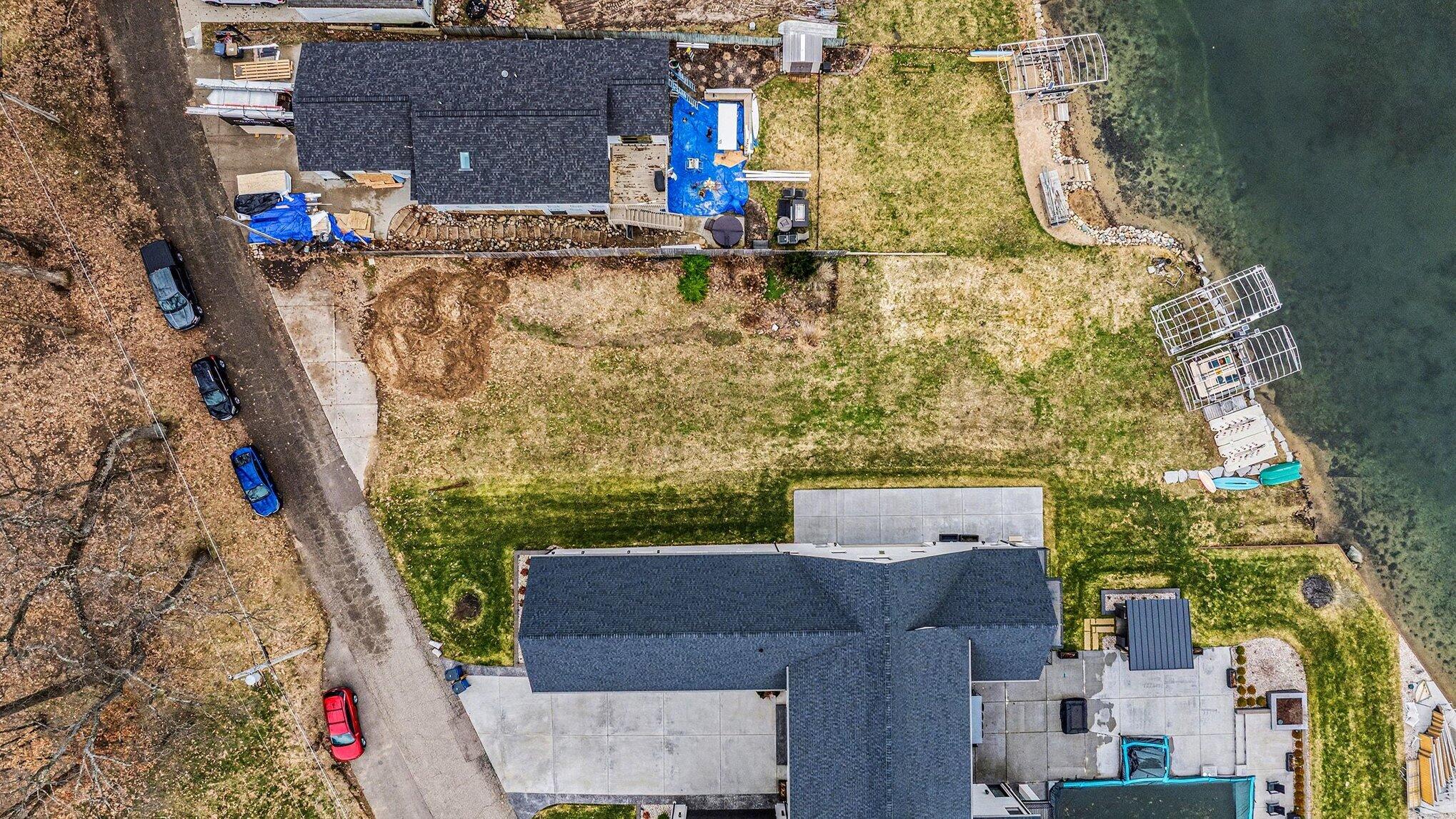 1605 S Crooked Lake Drive Kalamazoo MI 49009