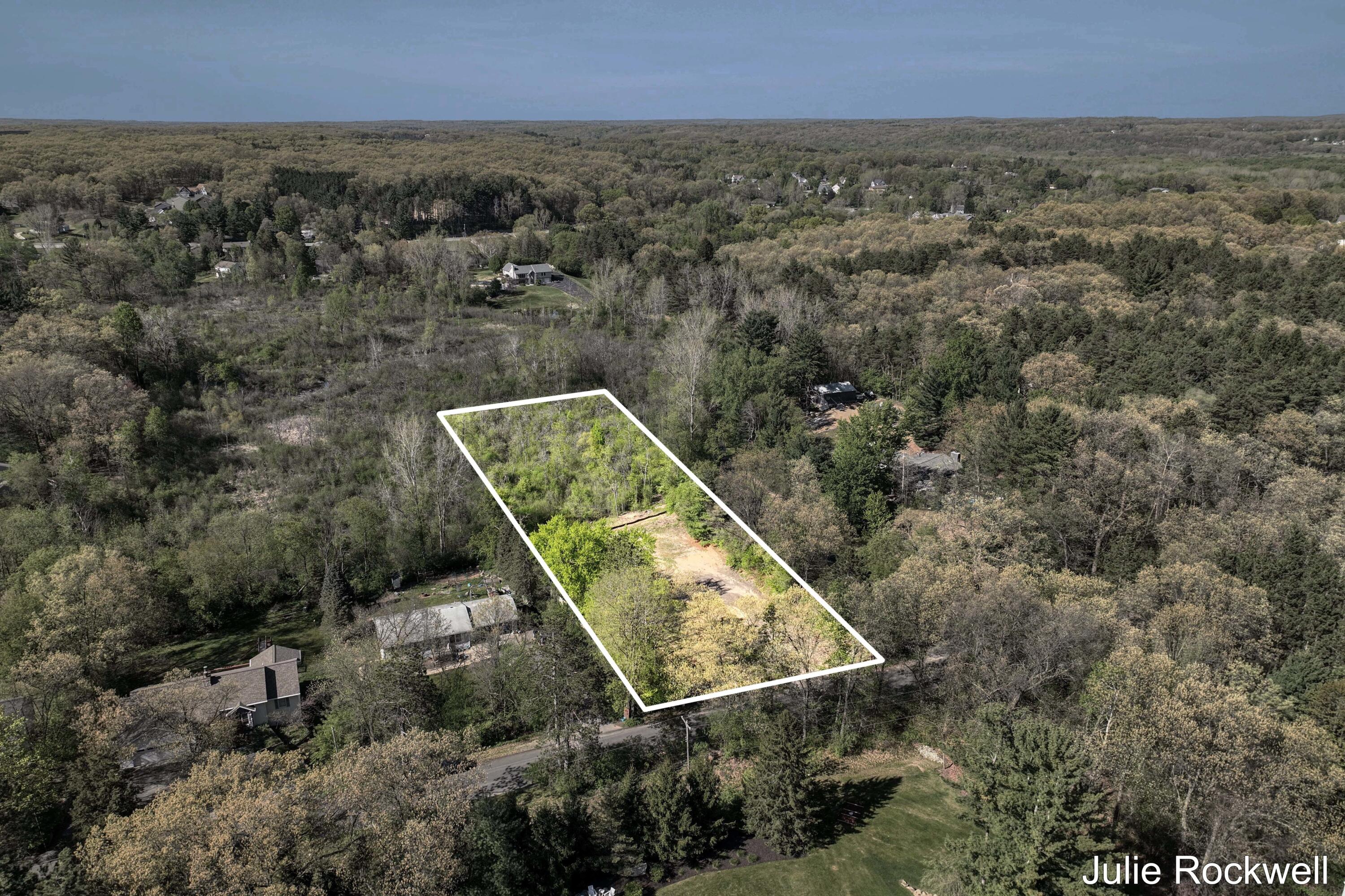 4477 Knapp Court NE Grand Rapids MI 49525