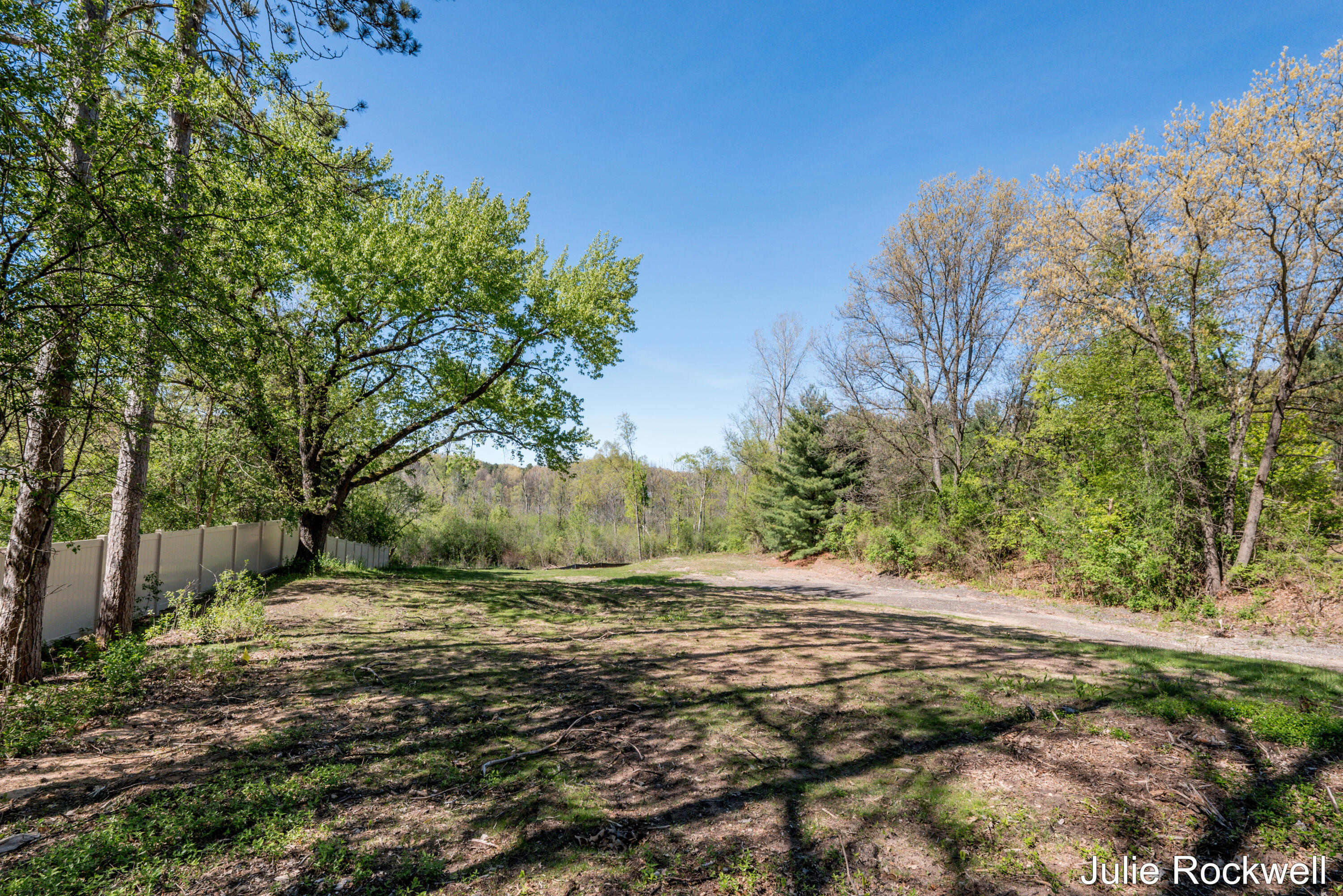4477 Knapp Court NE Grand Rapids MI 49525