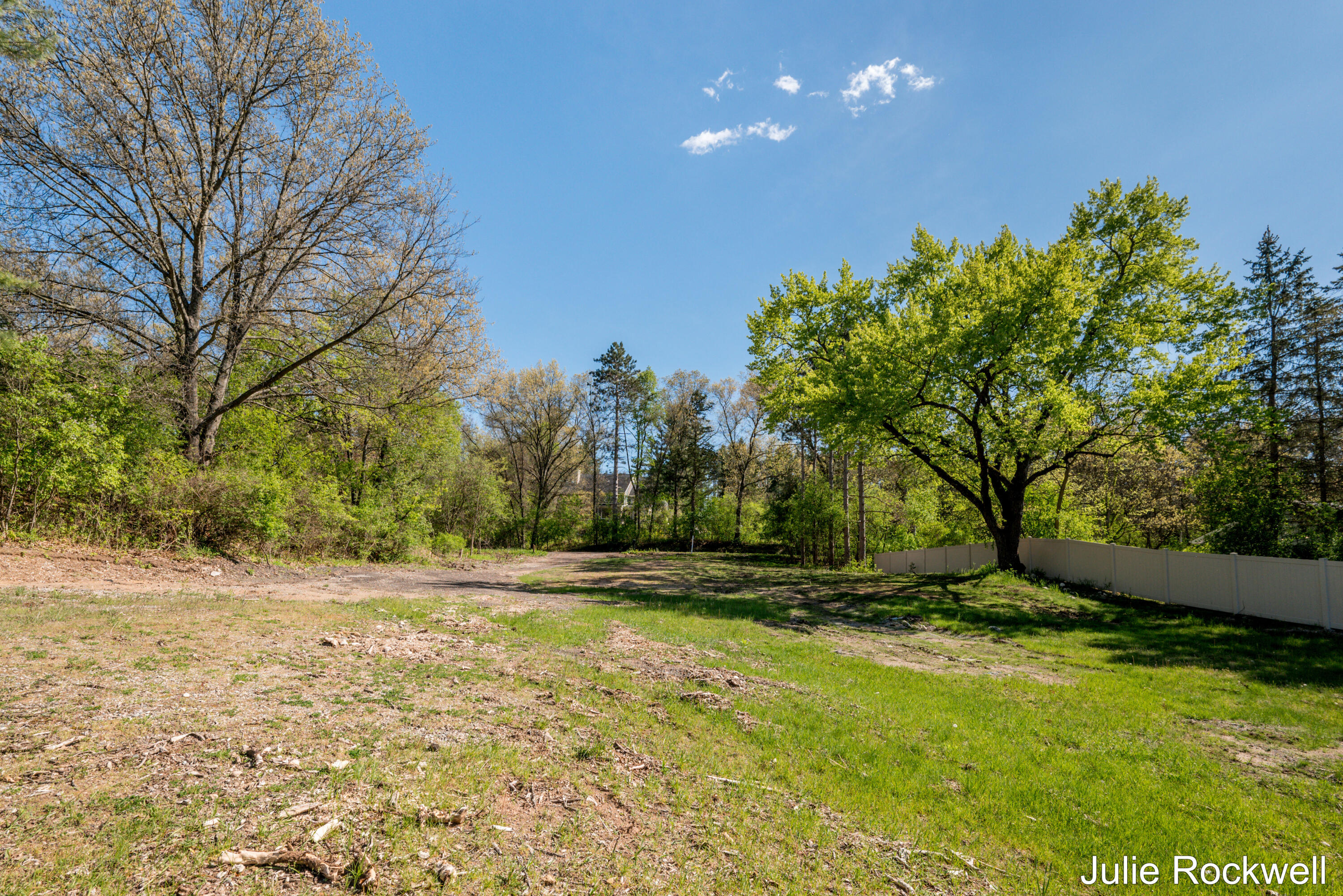4477 Knapp Court NE Grand Rapids MI 49525