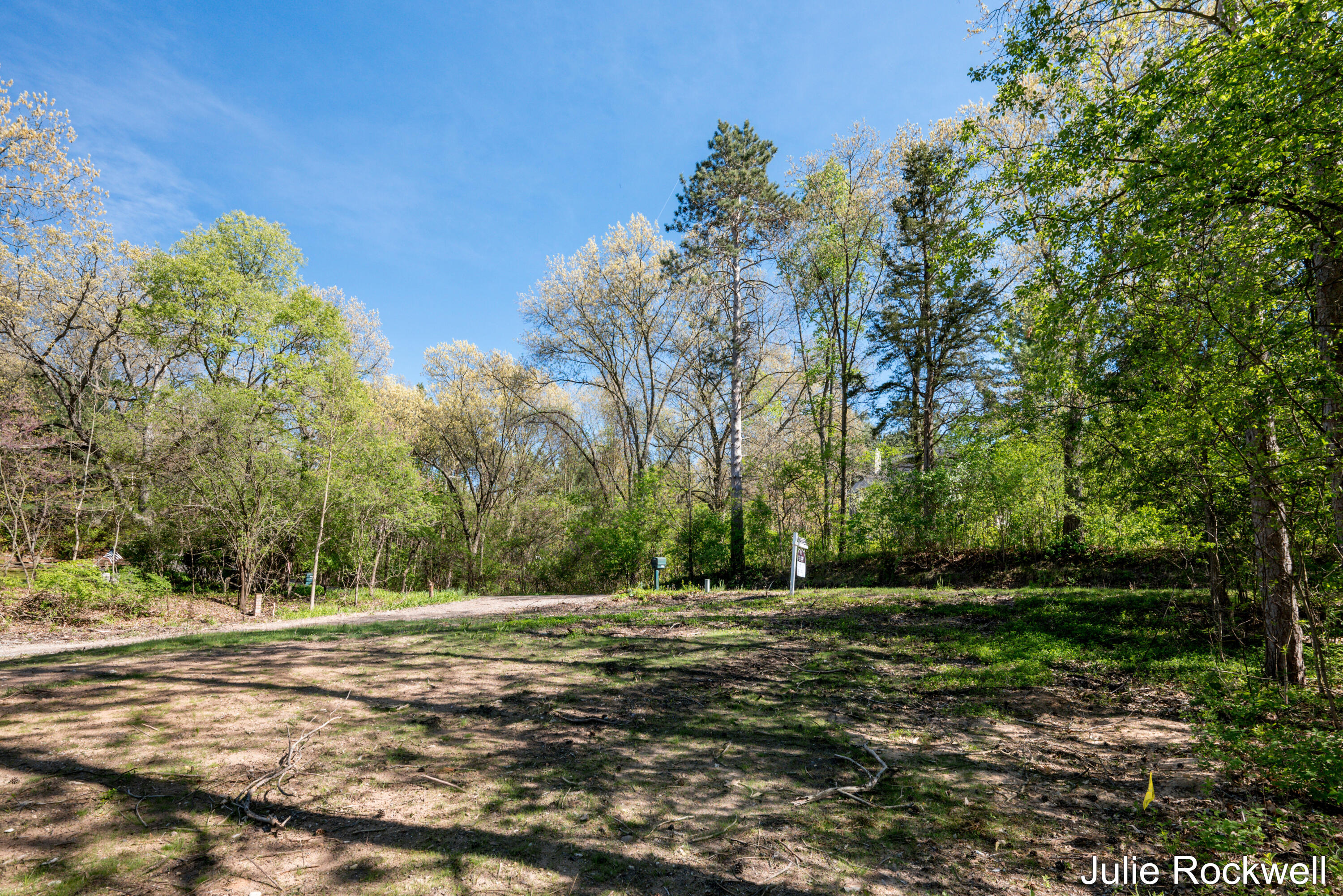 4477 Knapp Court NE Grand Rapids MI 49525