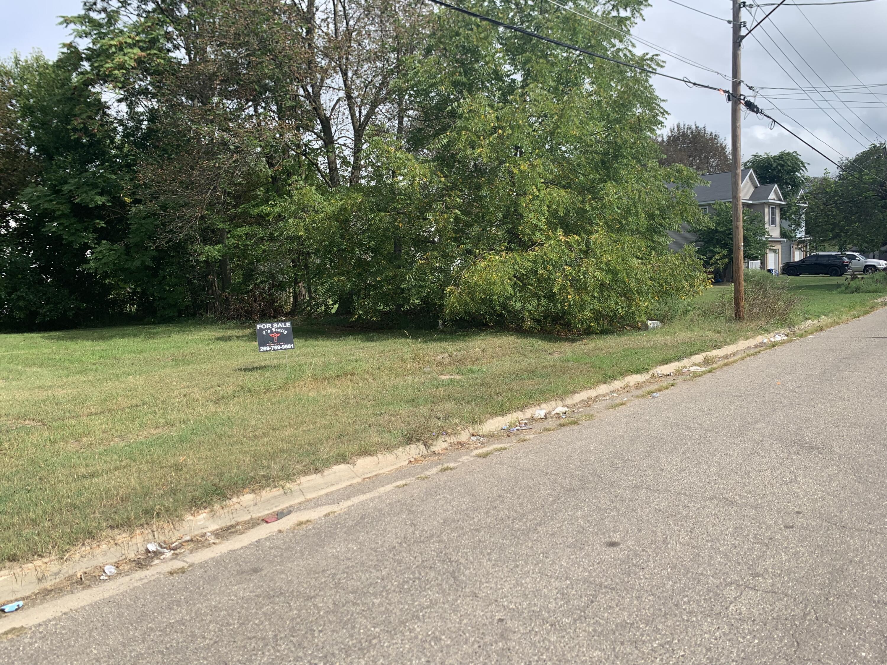 395 Lincoln Street Benton Harbor MI 49022