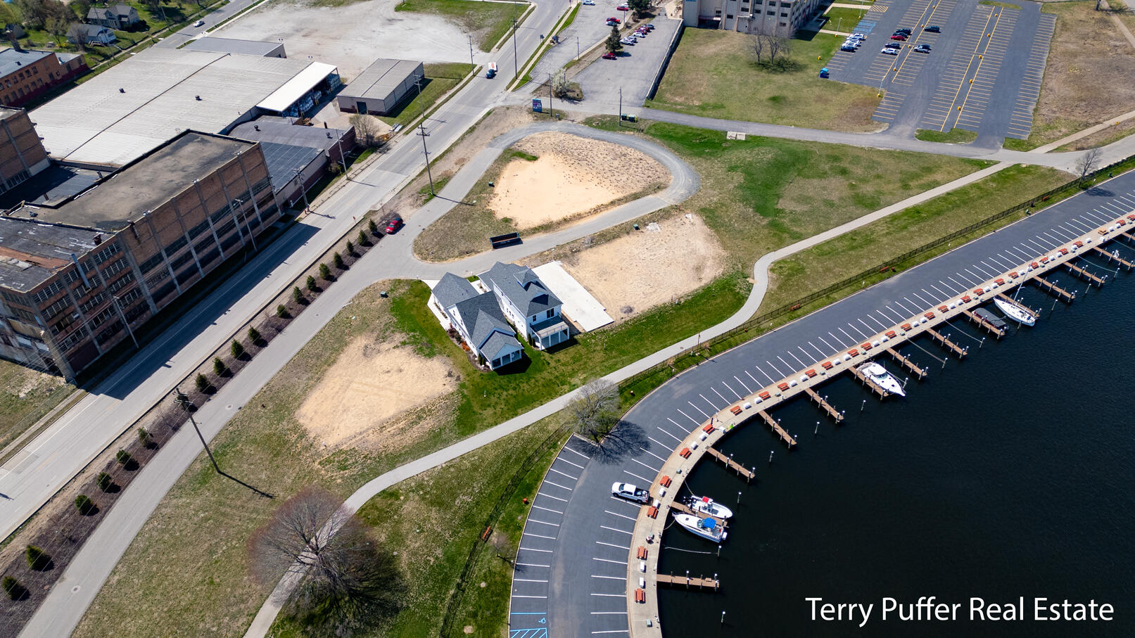 960 Boardwalk Cove Drive Muskegon MI 49441
