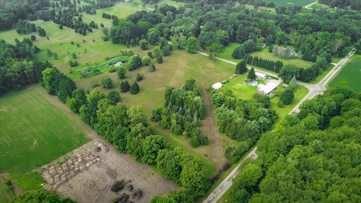 19839 Witt Road Three Oaks MI 49128
