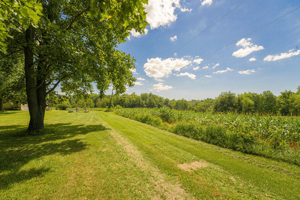 1936 E Clear Lake Road Buchanan MI 49107