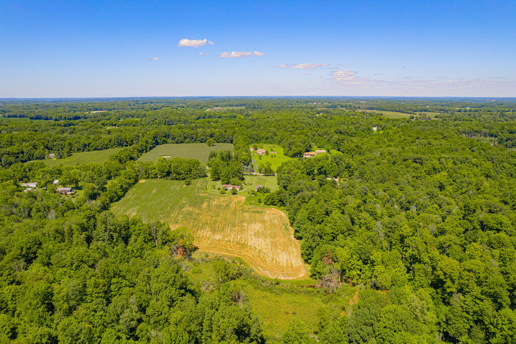 1936 E Clear Lake Road Buchanan MI 49107