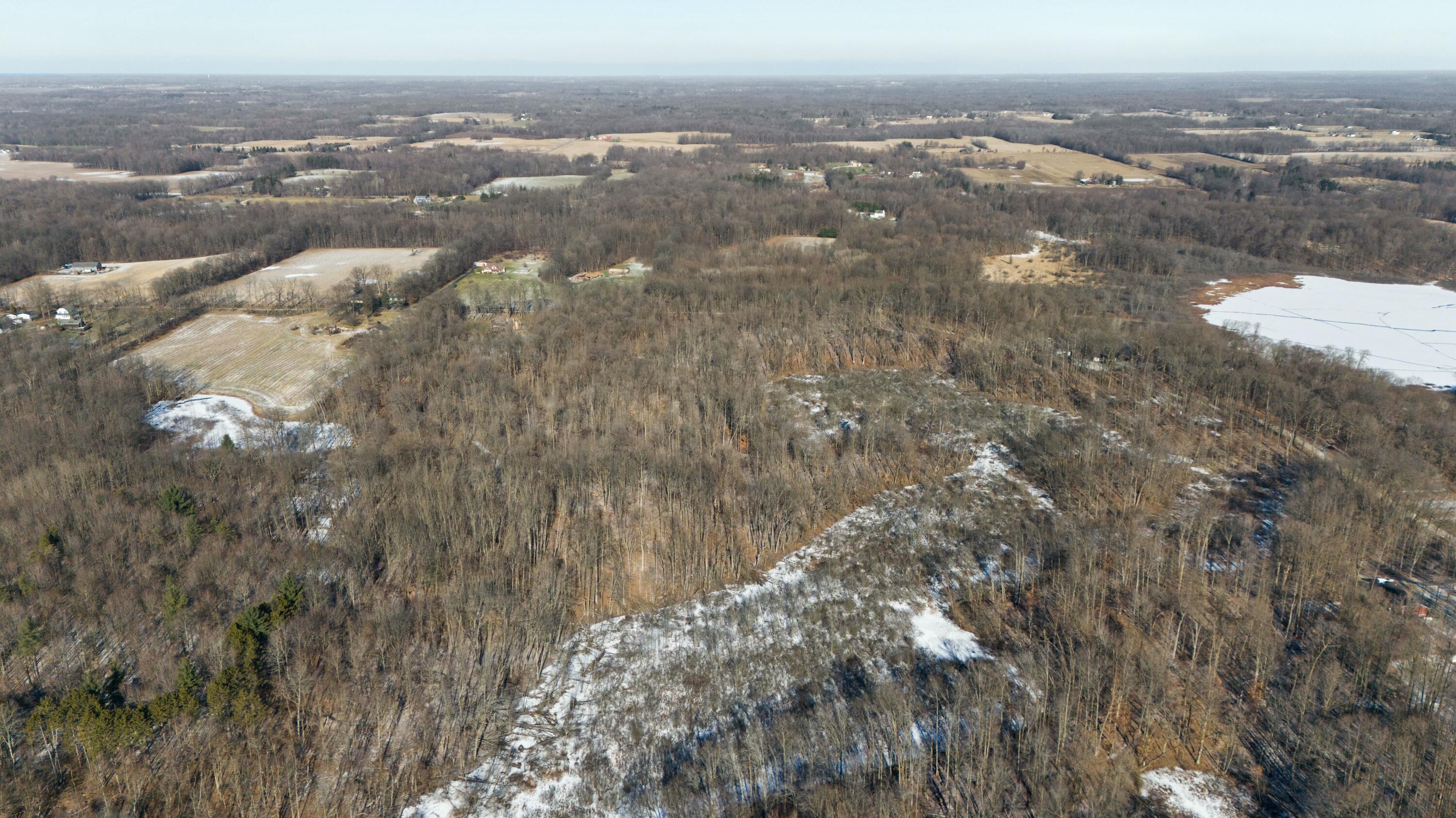 1936 E Clear Lake Road Buchanan MI 49107
