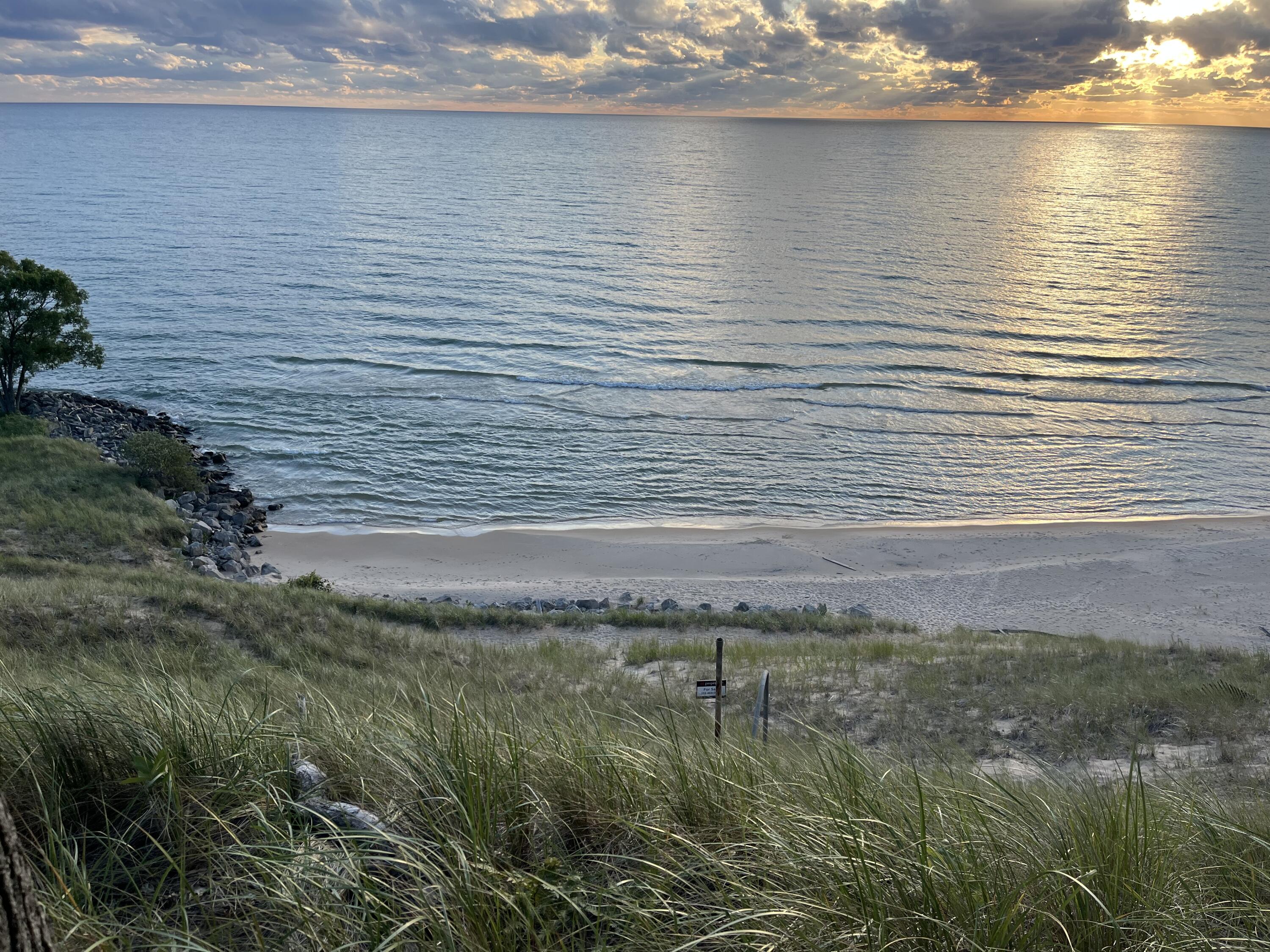 3507 Winnetaska Road Norton Shores MI 49441