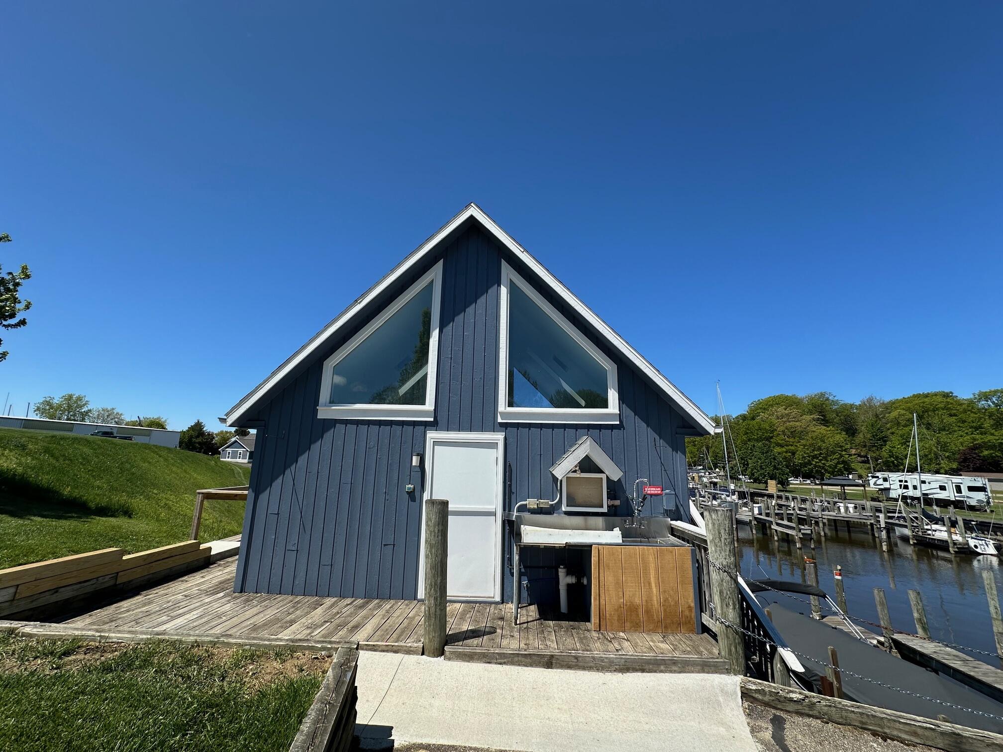 40 N Bailey Avenue South Haven MI 49090