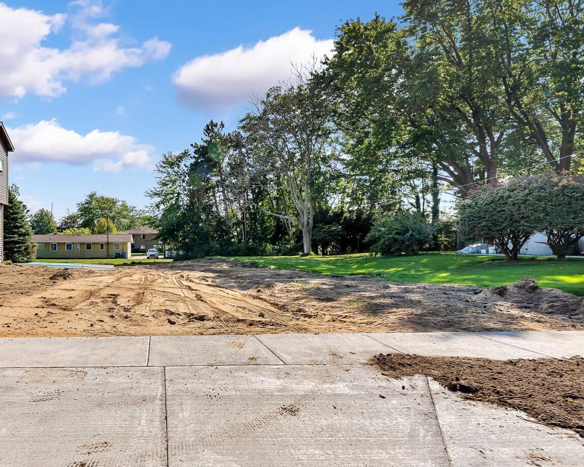 1030 Arlington Avenue Grand Haven MI 49417