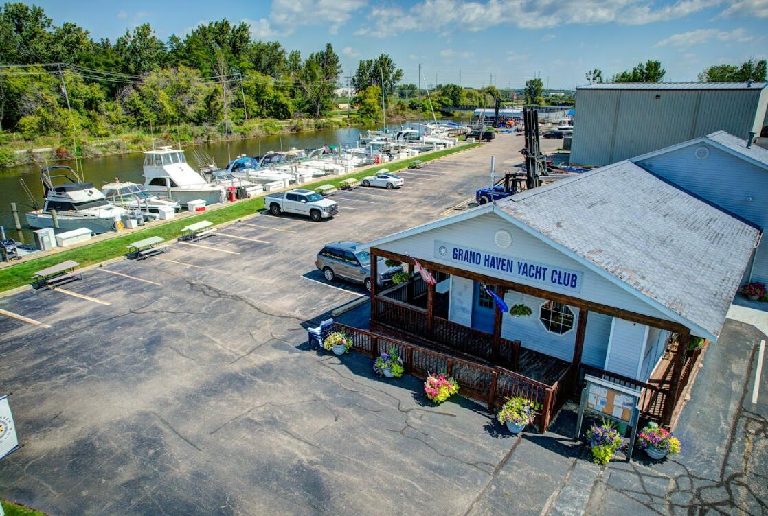 66 Wharfside Grand Haven MI 49417