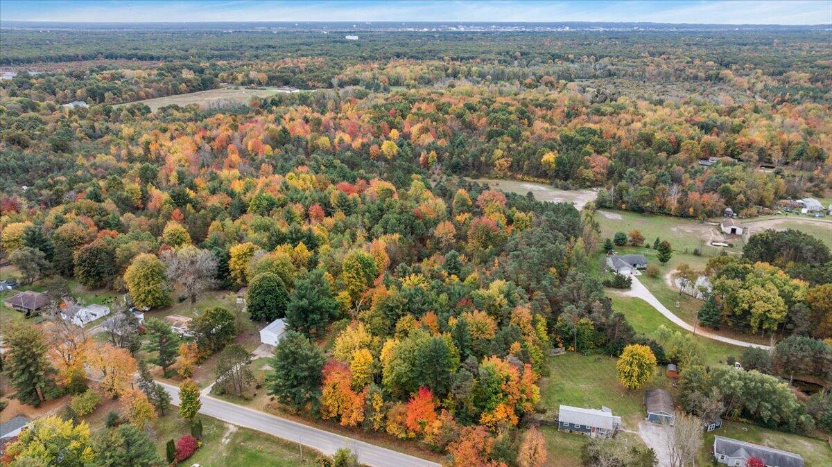 1285 W Mcmillan Road Muskegon MI 49445