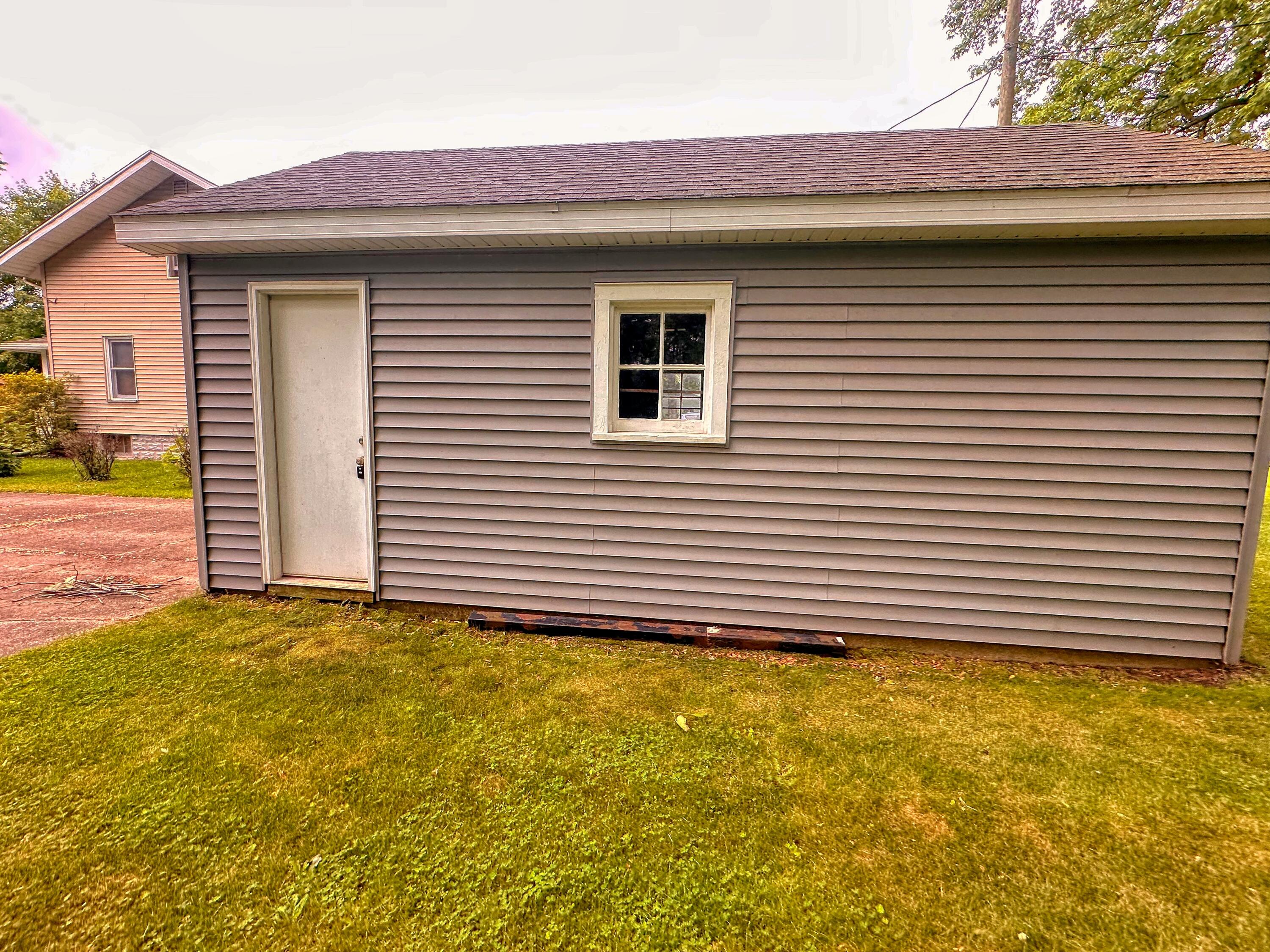 1314 Ferry Street Niles MI 49120