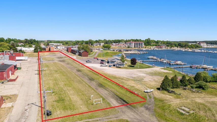 509 Lake Street Ludington MI 49431