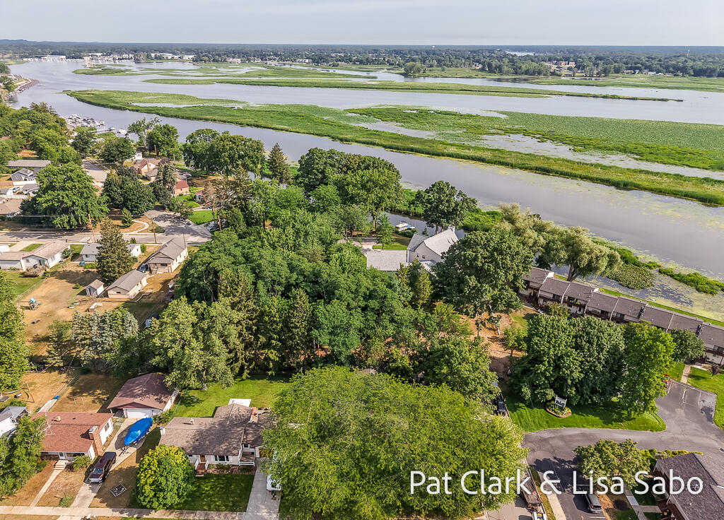 411 Gidley Circle Grand Haven MI 49417