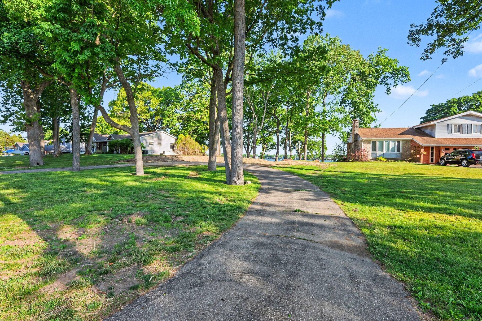 2833 Woodhams Avenue Portage MI 49002