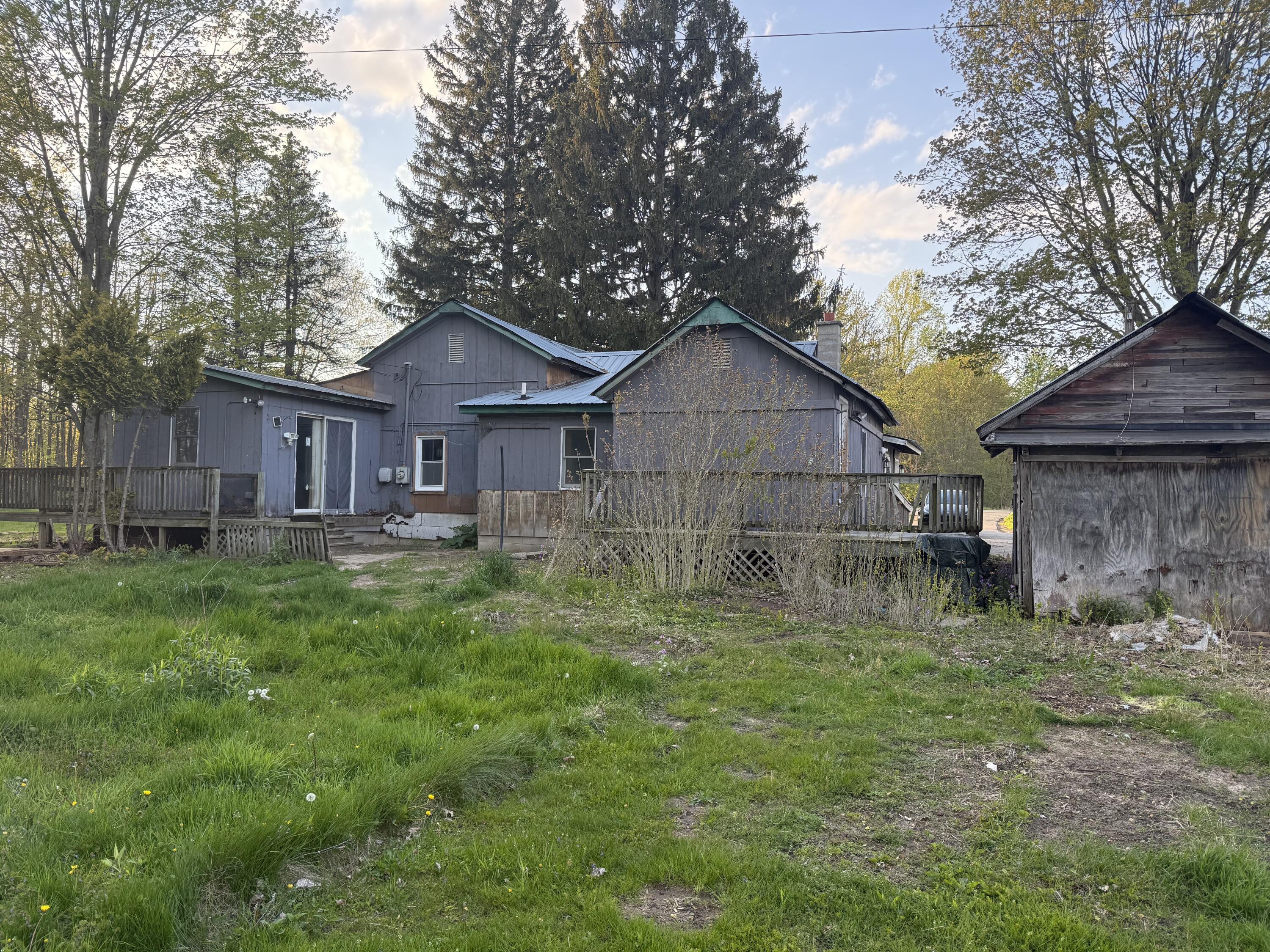 6034 136th Avenue Saugatuck MI 49453