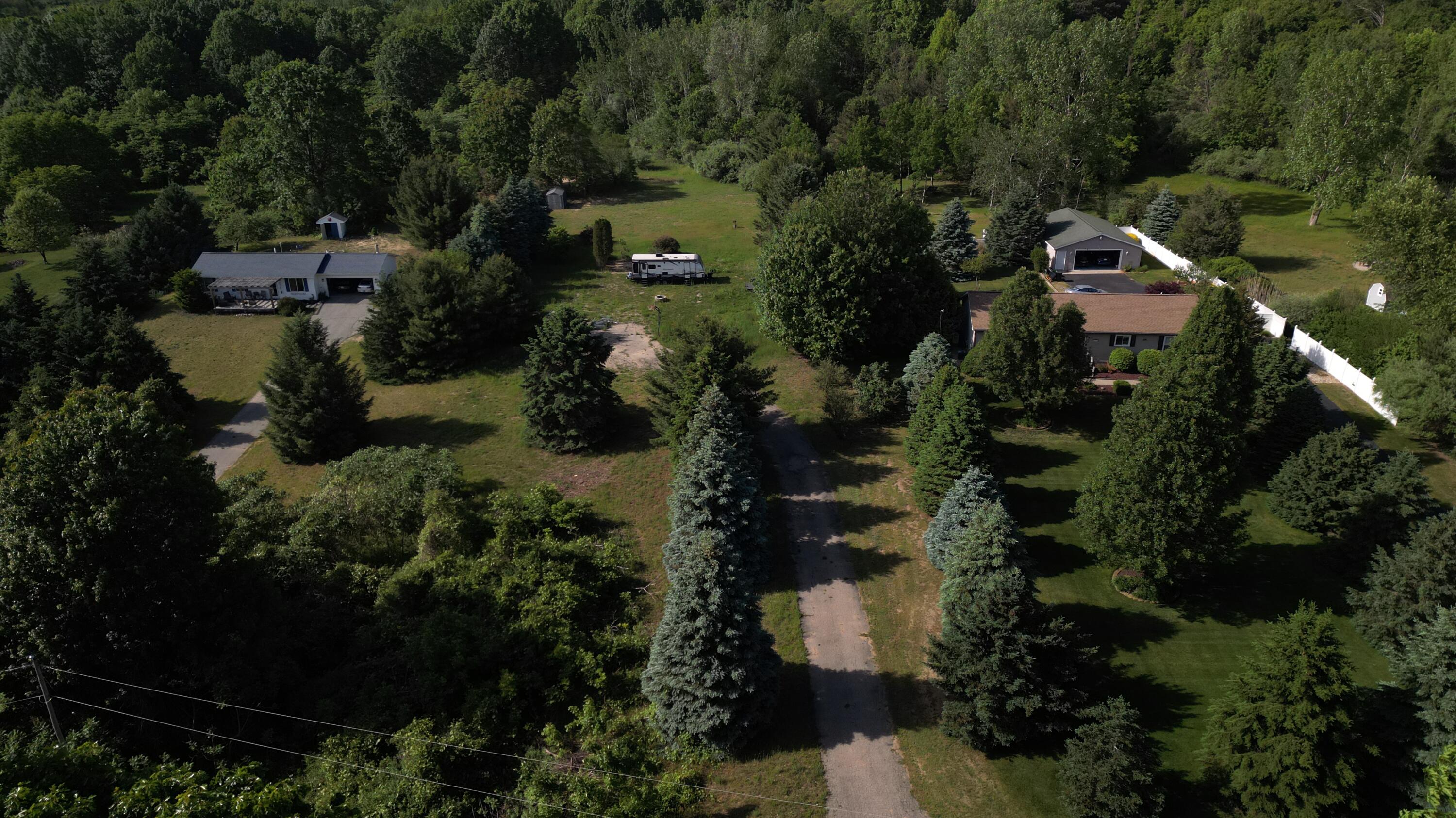 6829 Dale Court Fennville MI 49408