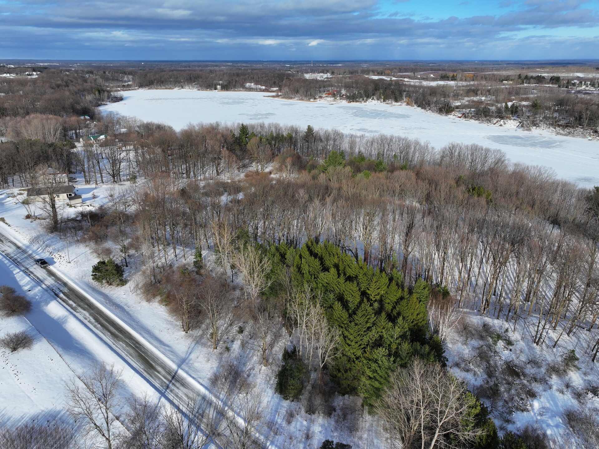 V/l 2.6a Ironwood Drive Ludington MI 49431