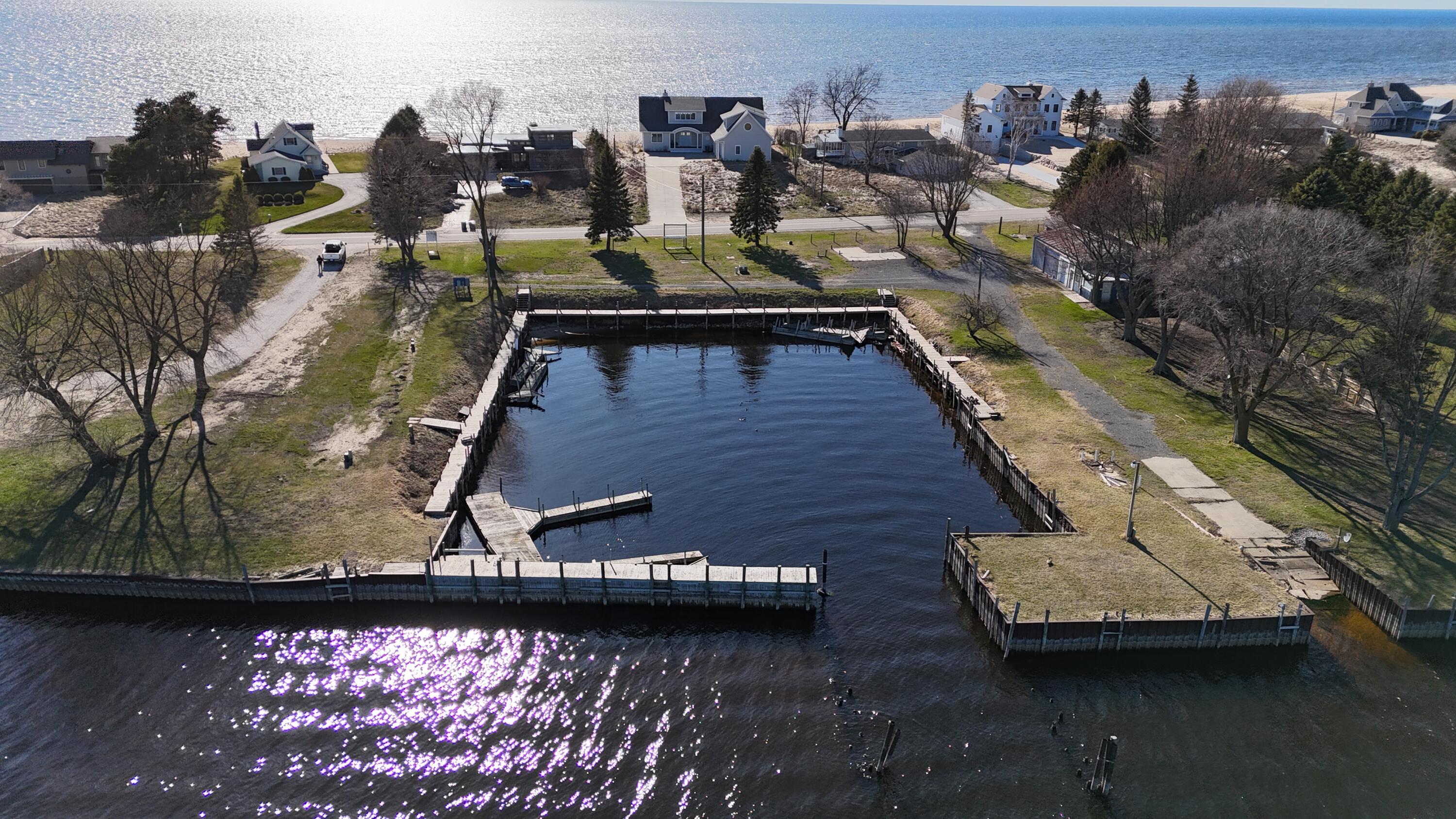 846 S Lakeshore Drive Ludington MI 49431
