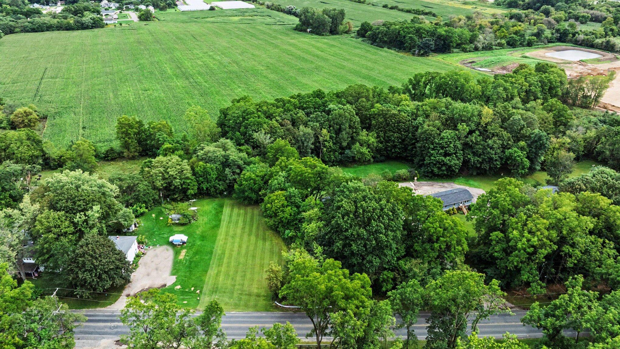 V/l Douglas Avenue Kalamazoo MI 49004