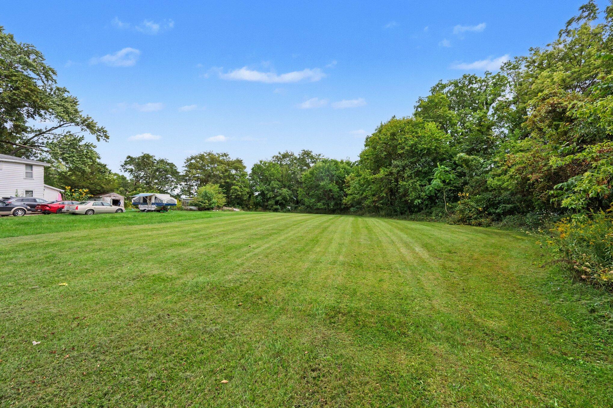 V/l Douglas Avenue Kalamazoo MI 49004