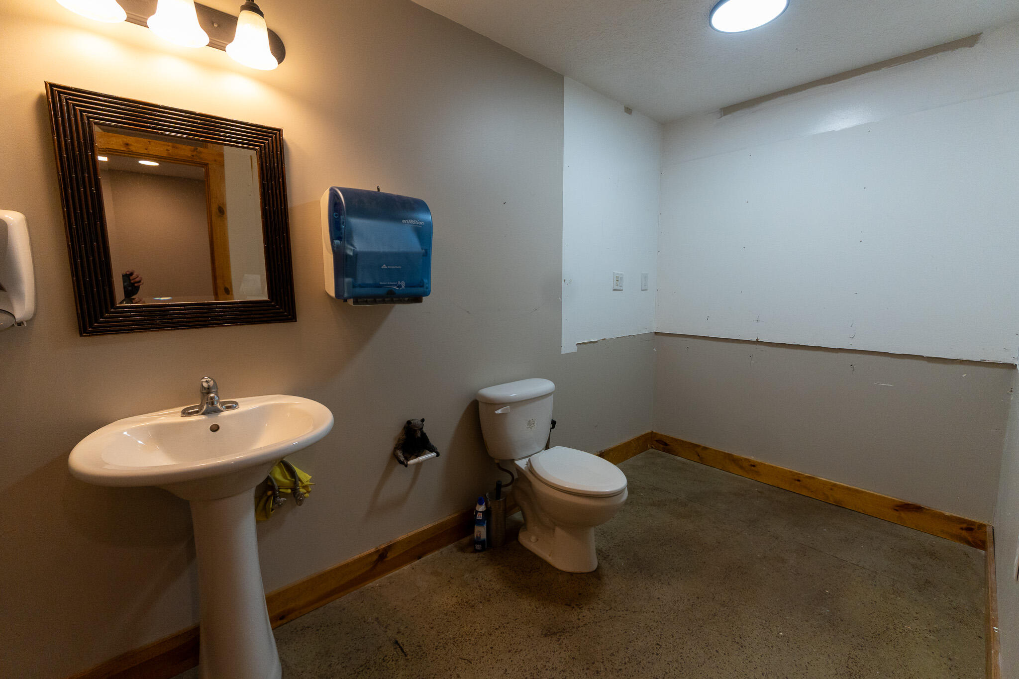 6398 Blue Star Highway Saugatuck MI 49453