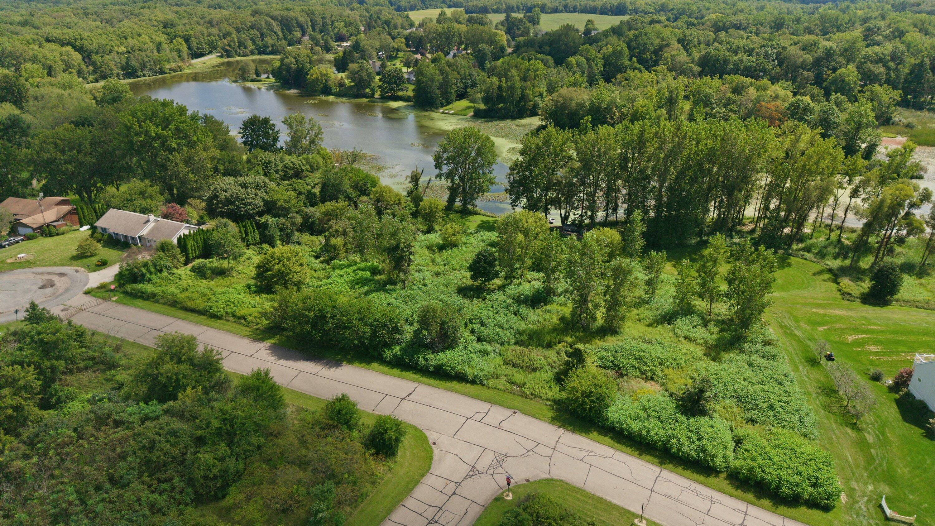 2686 W Lakeland Drive Berrien Springs MI 49103