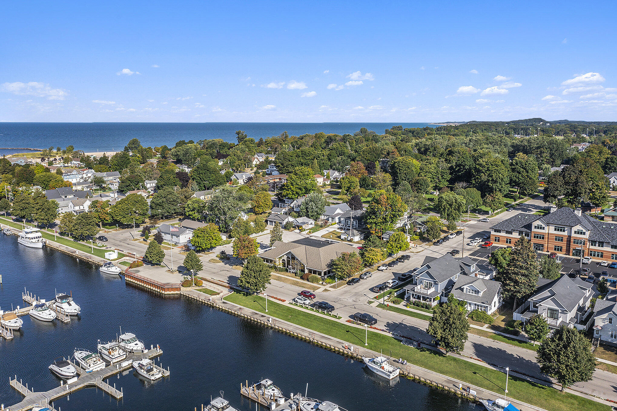502 W Loomis Street Ludington MI 49431